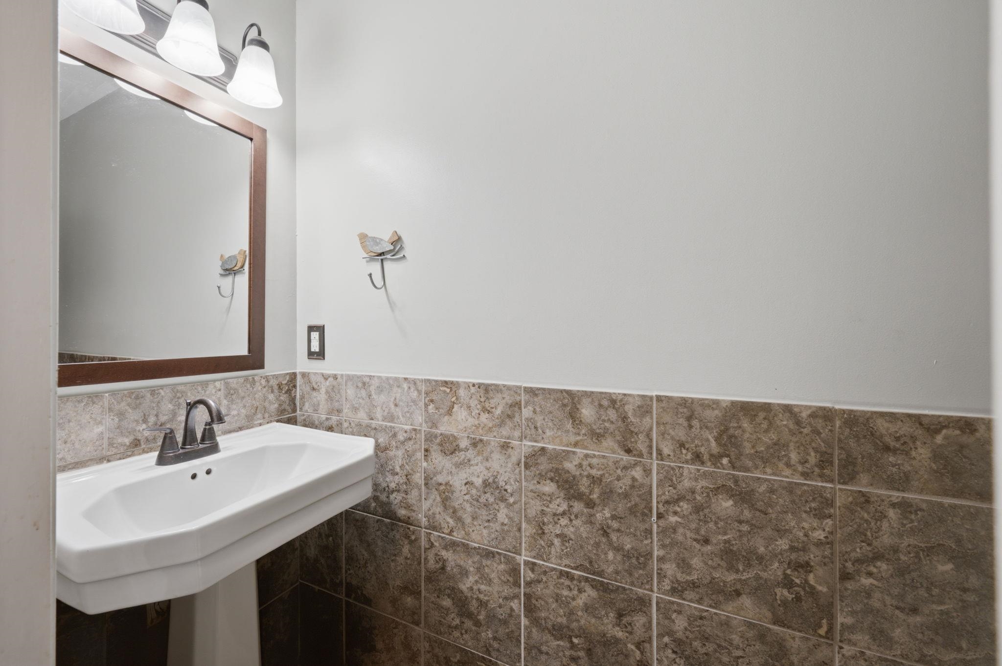 1324 N Manchester Ct Property Photo 16