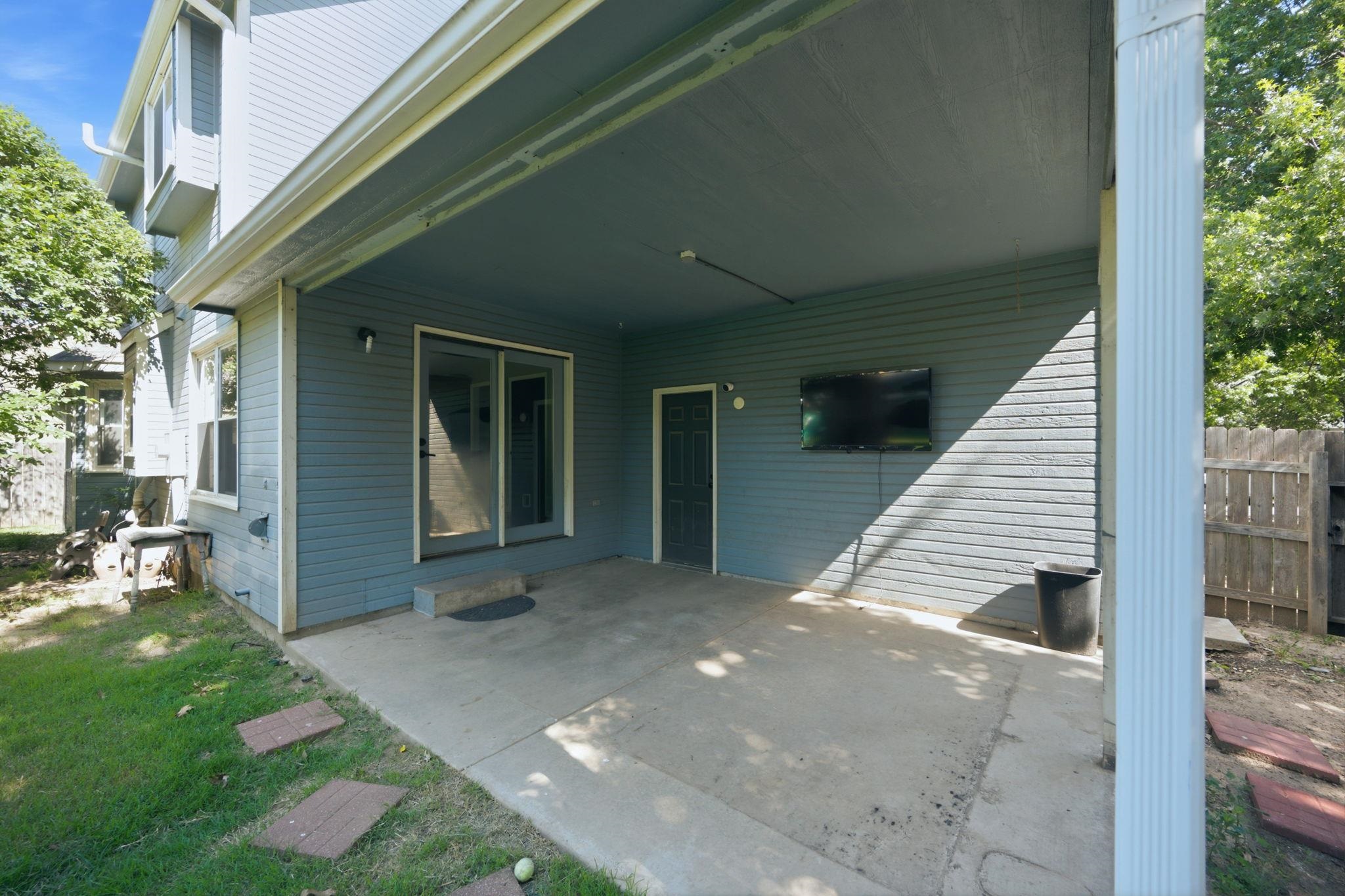 1324 N Manchester Ct Property Photo 32