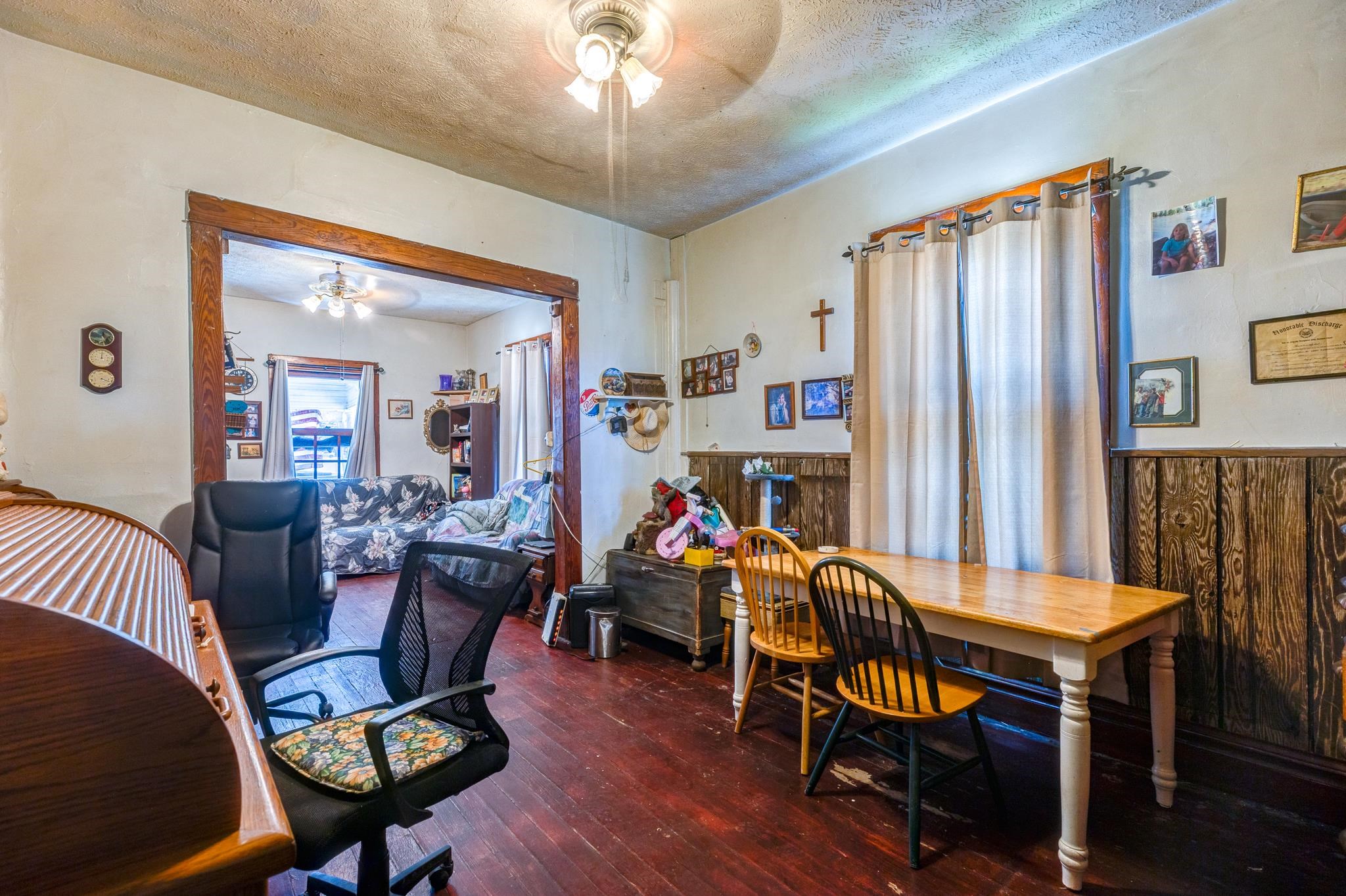 135 S Chicago St Property Photo 7
