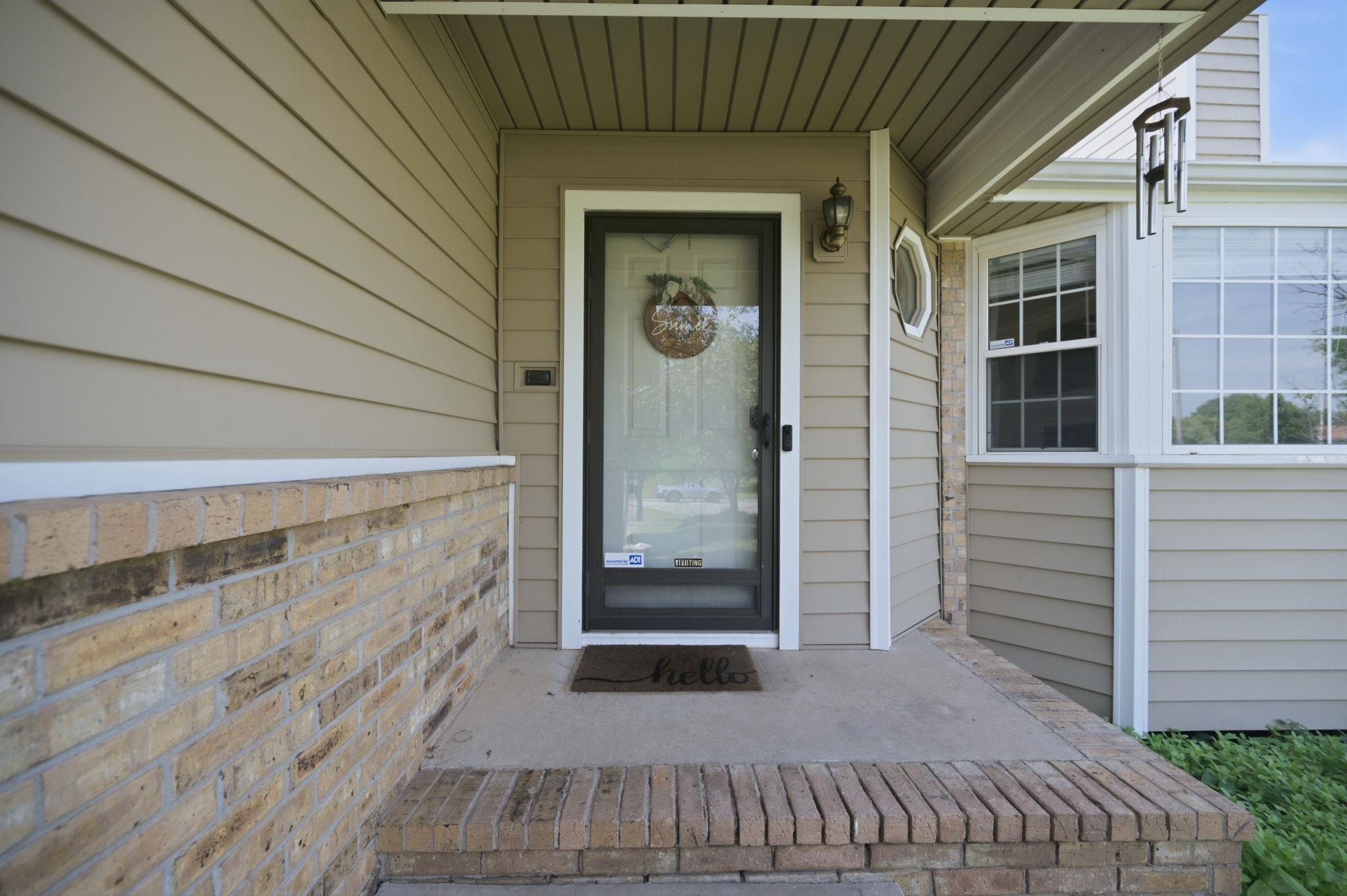 9213 W Central Park St Property Photo 5