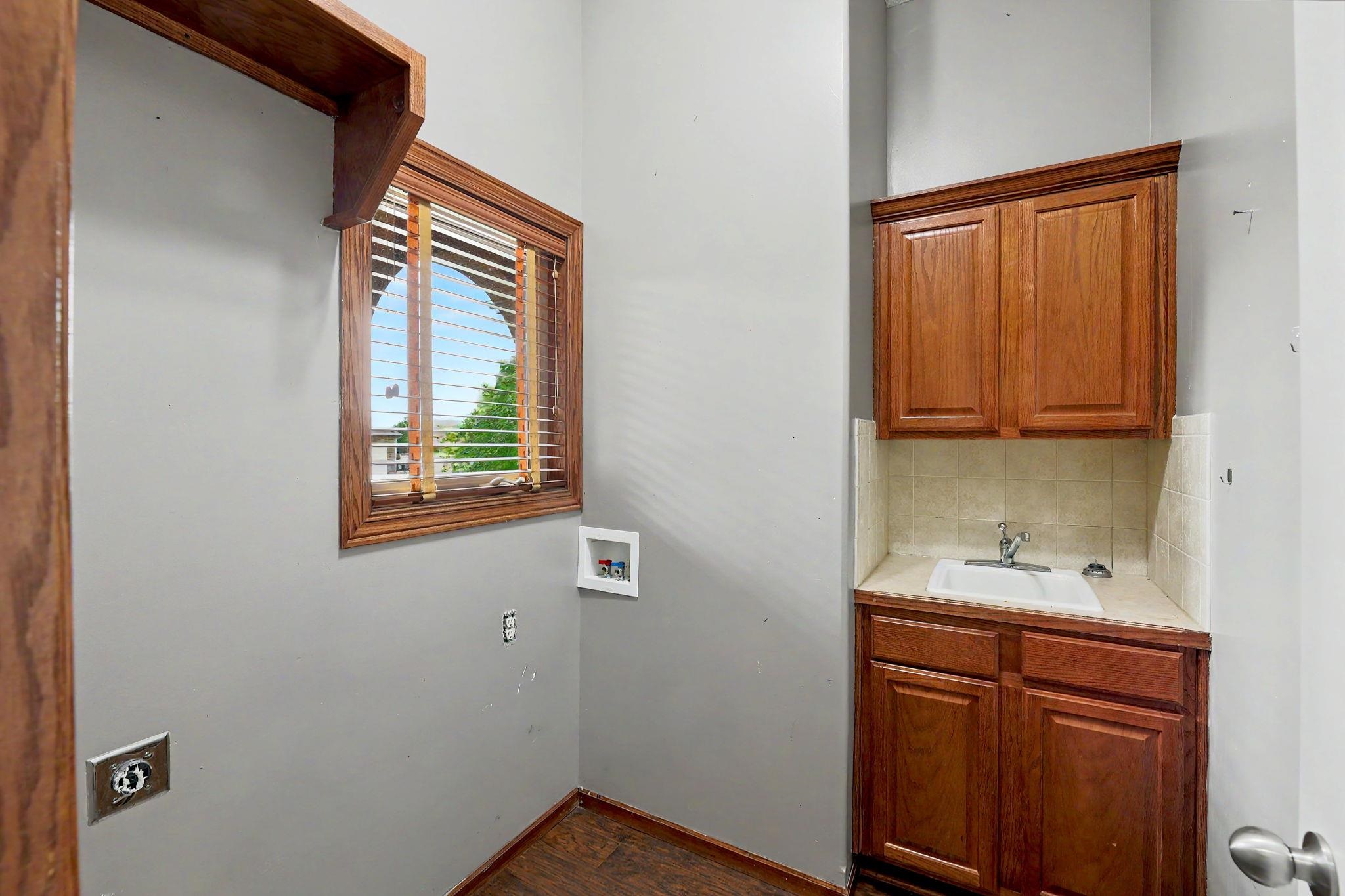 3317 N North Shore Ct Property Photo 27