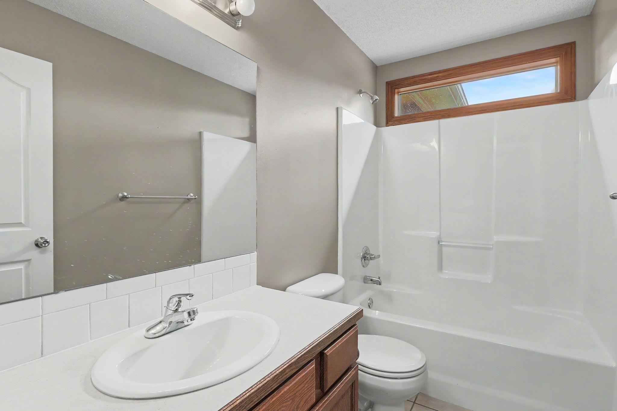 3317 N North Shore Ct Property Photo 29