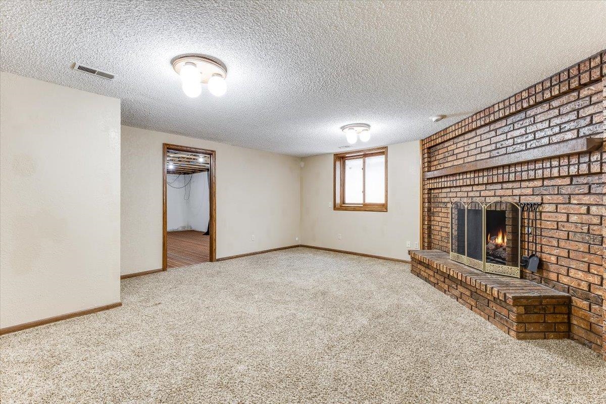 1309 S Bridgewater Drive Property Photo 10