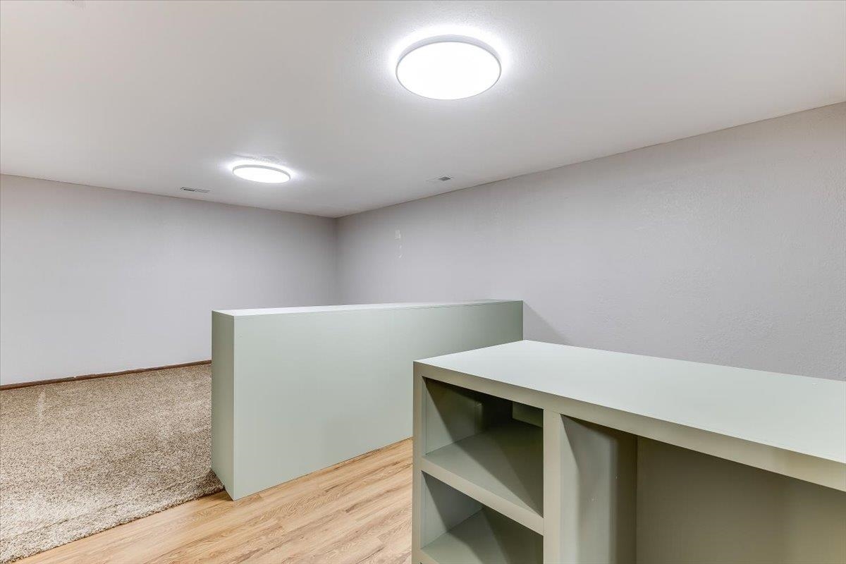1309 S Bridgewater Drive Property Photo 12