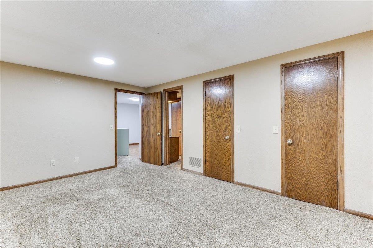 1309 S Bridgewater Drive Property Photo 15