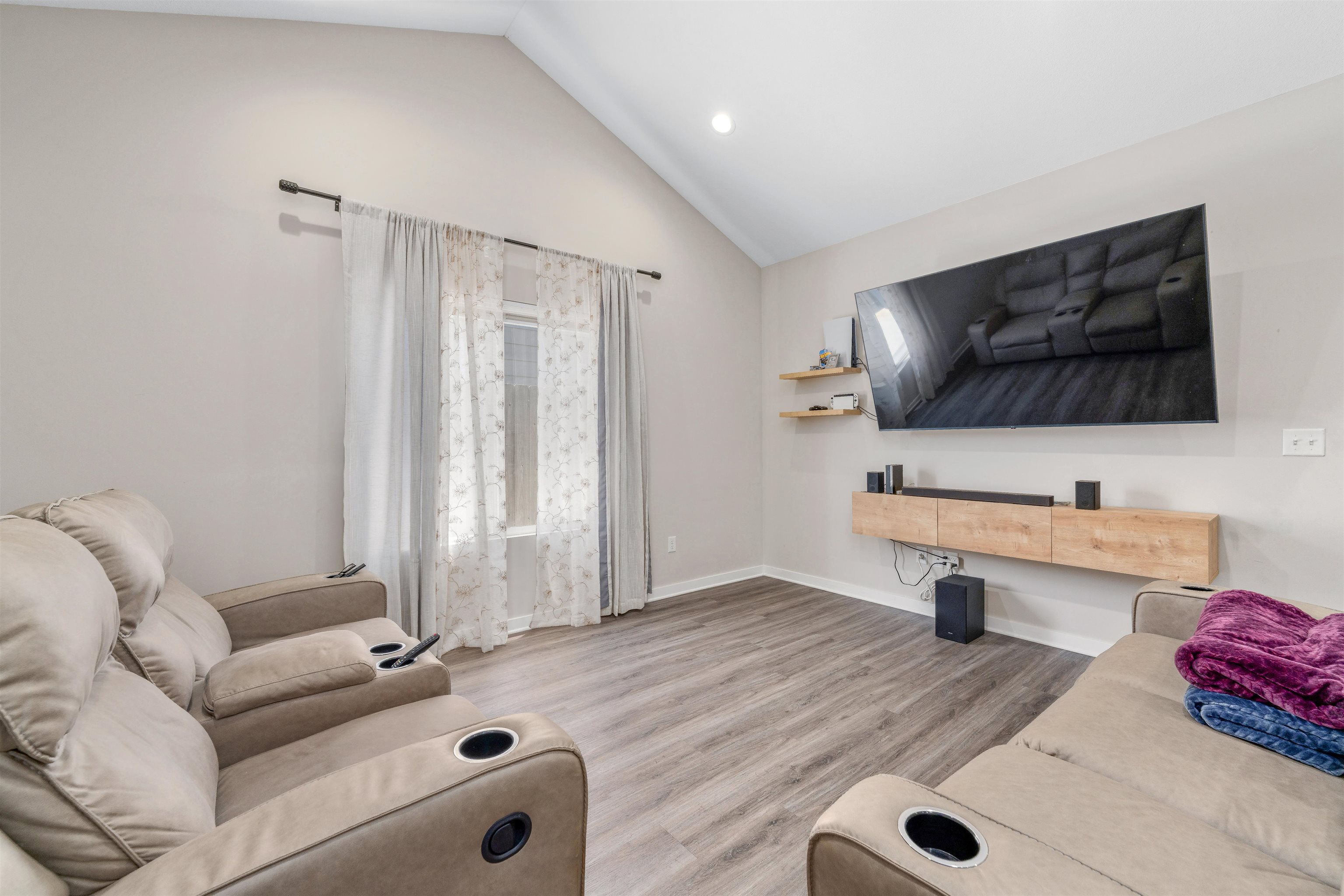 12019 W Shadow Lakes Property Photo 5