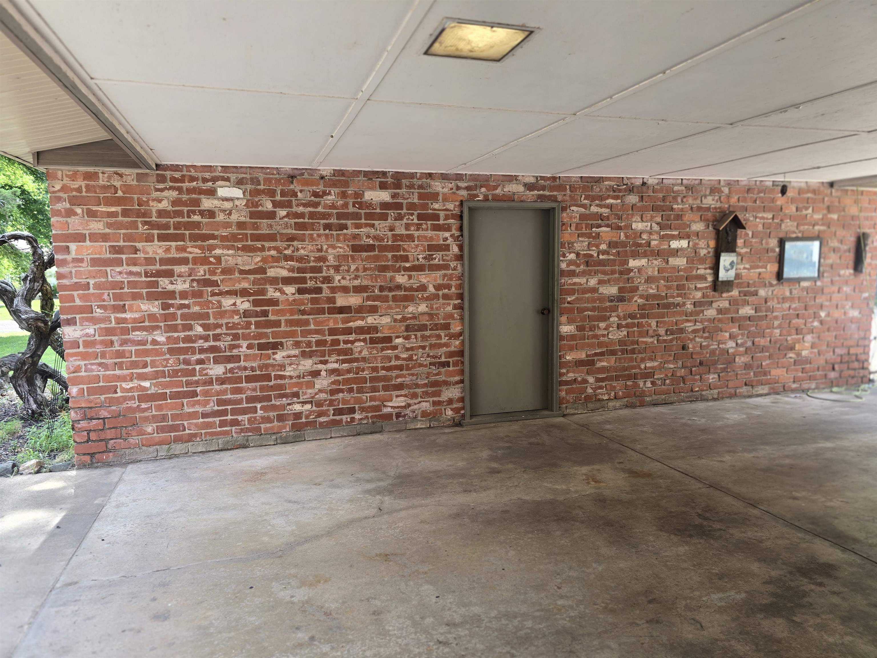5540 N Porter Property Photo 5