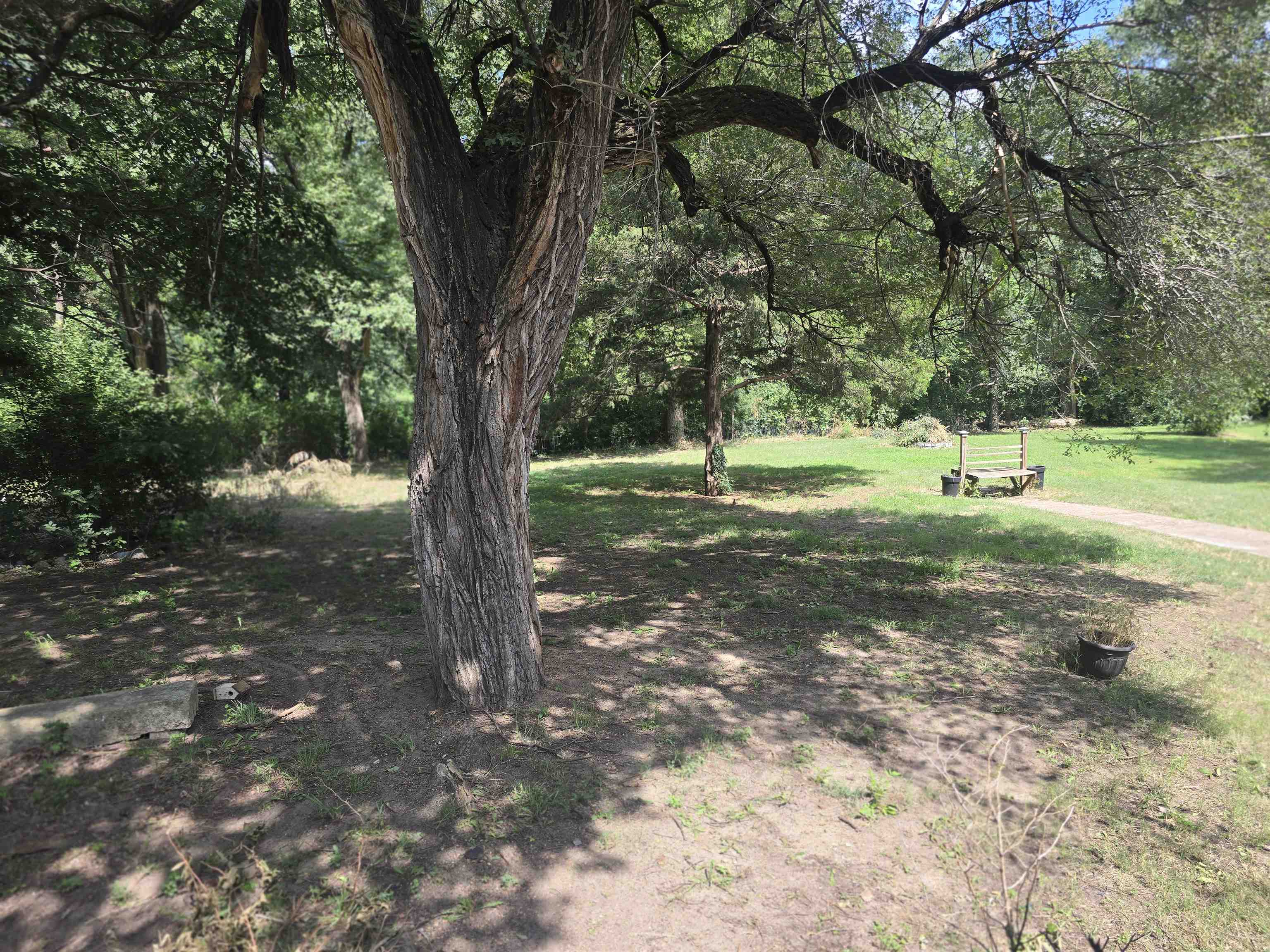5540 N Porter Property Photo 34