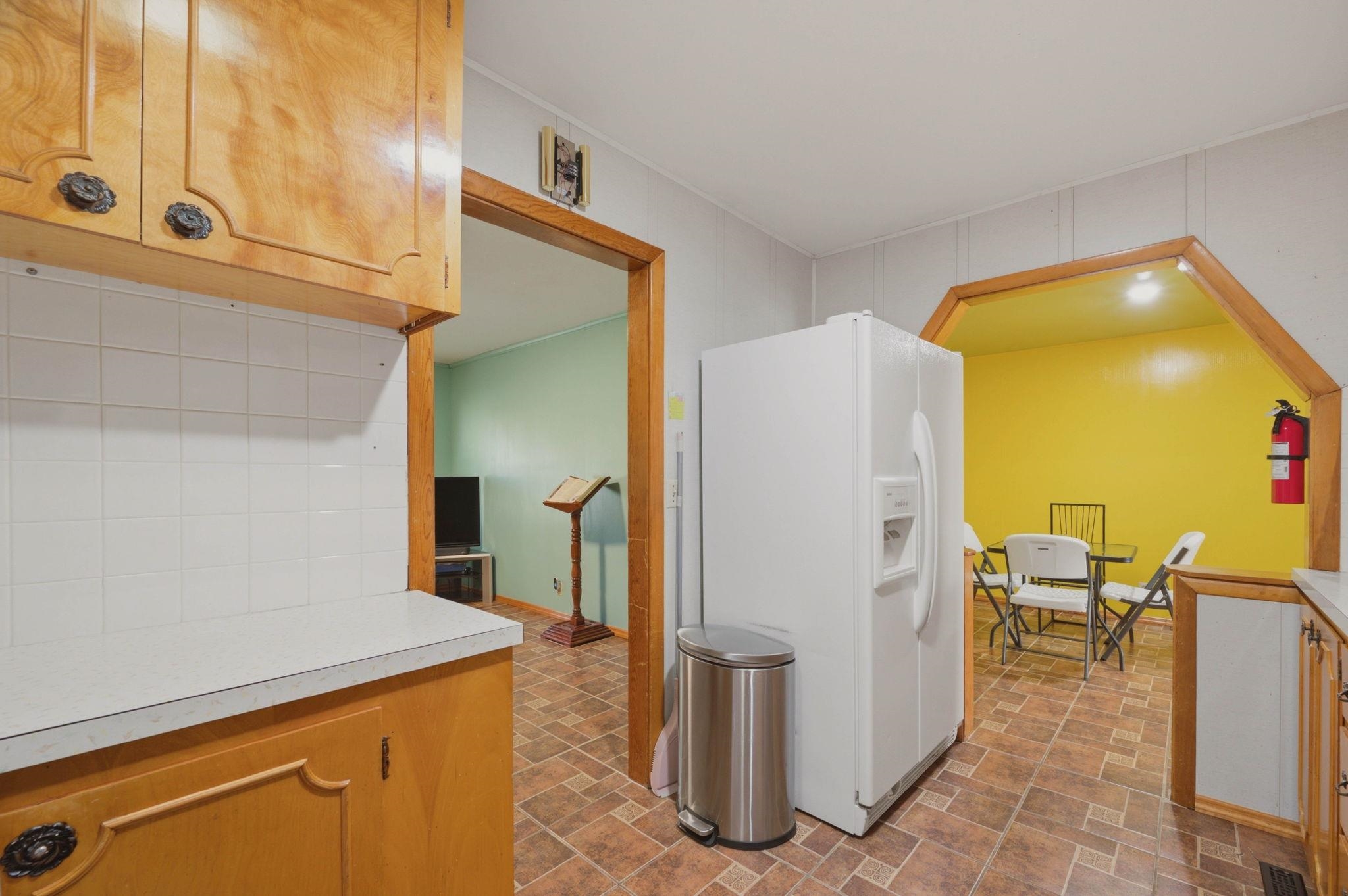 1138 N Sheridan St Property Photo 10