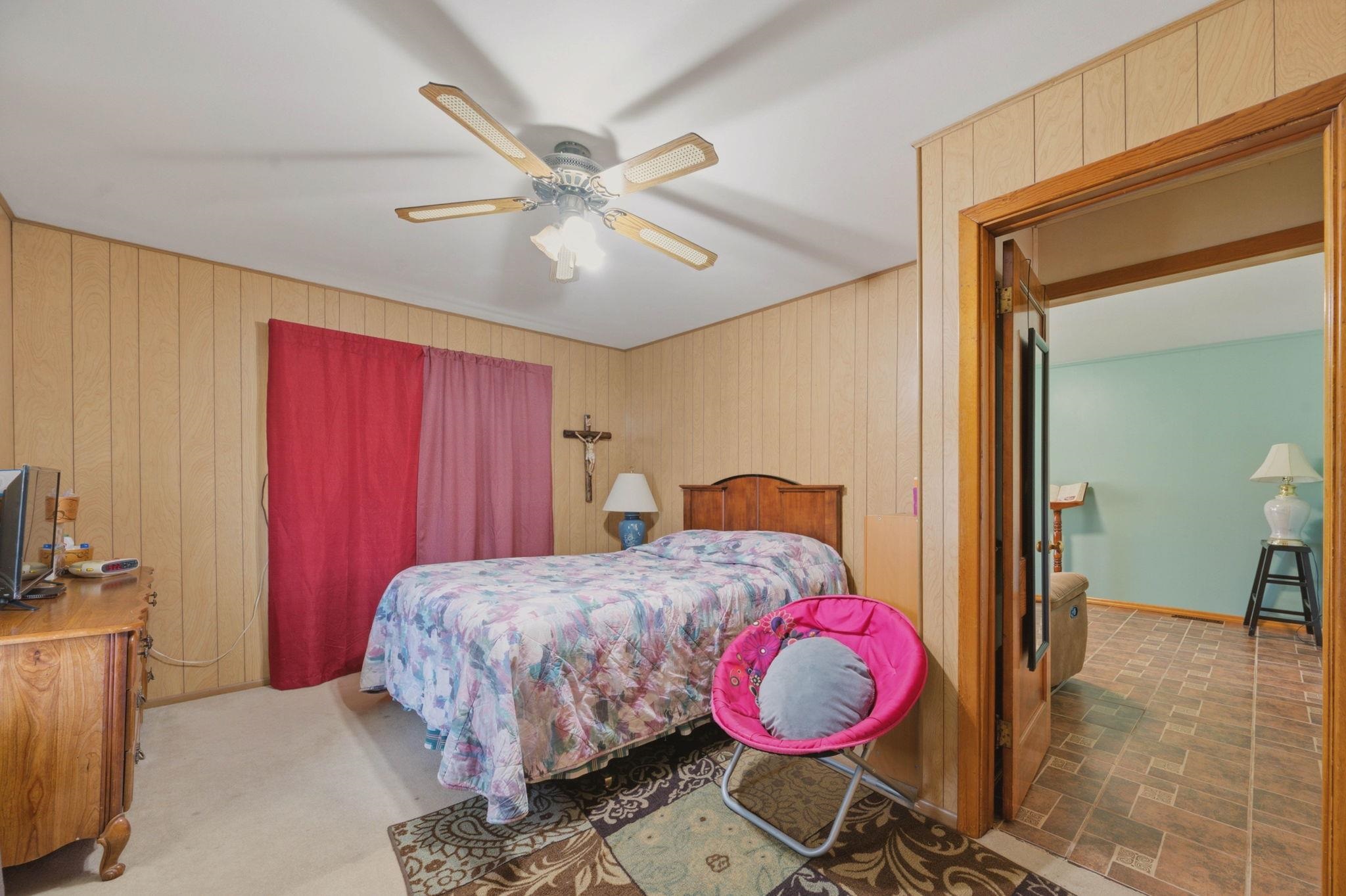 1138 N Sheridan St Property Photo 15