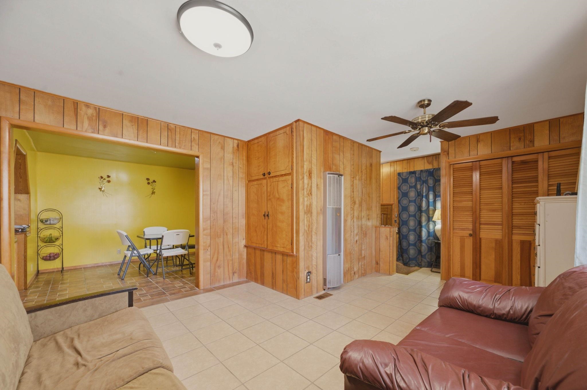 1138 N Sheridan St Property Photo 19