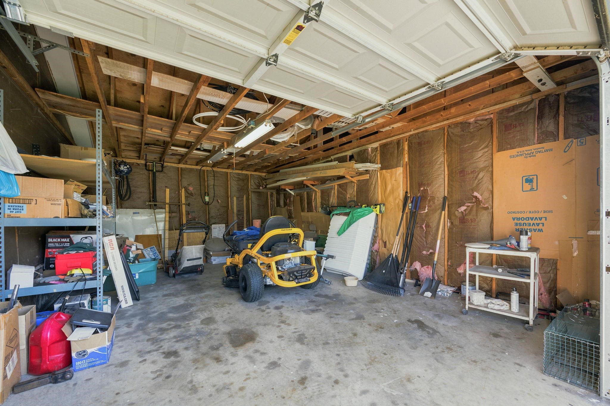 1138 N Sheridan St Property Photo 28