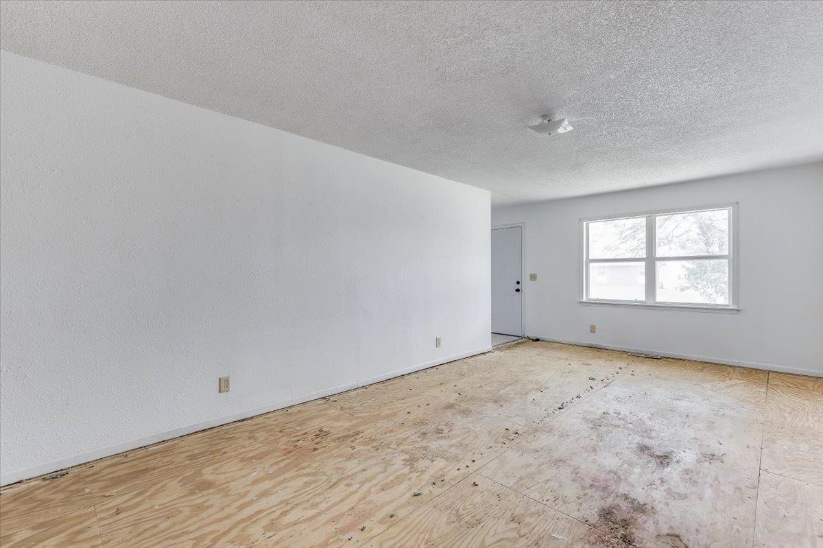 7025 W Frazier Property Photo 3