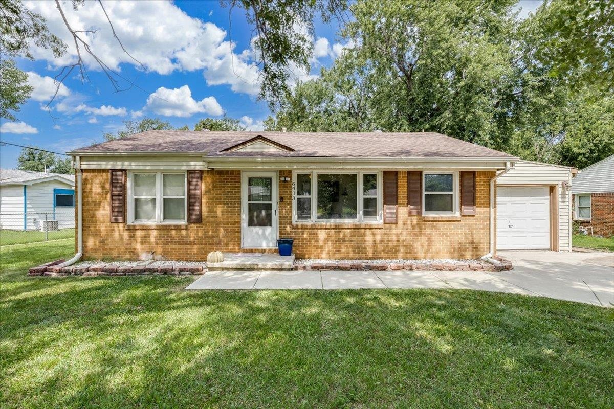 6413 N Longmont Property Photo 1