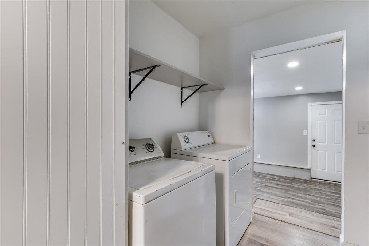 6413 N Longmont Property Photo 18