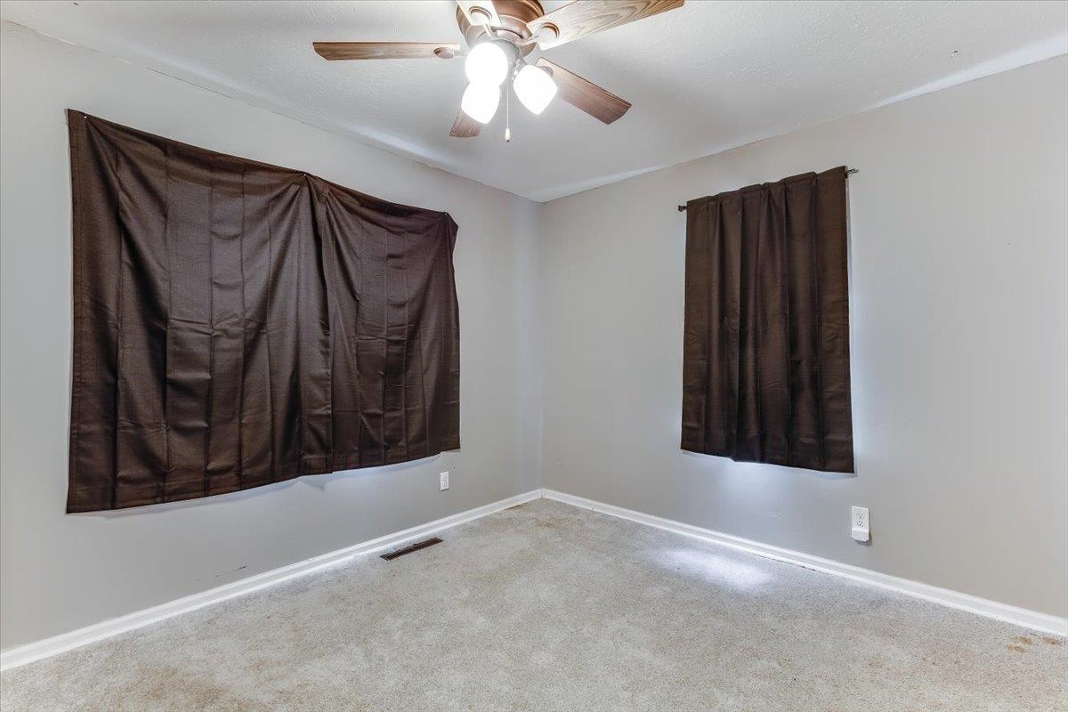 6413 N Longmont Property Photo 29