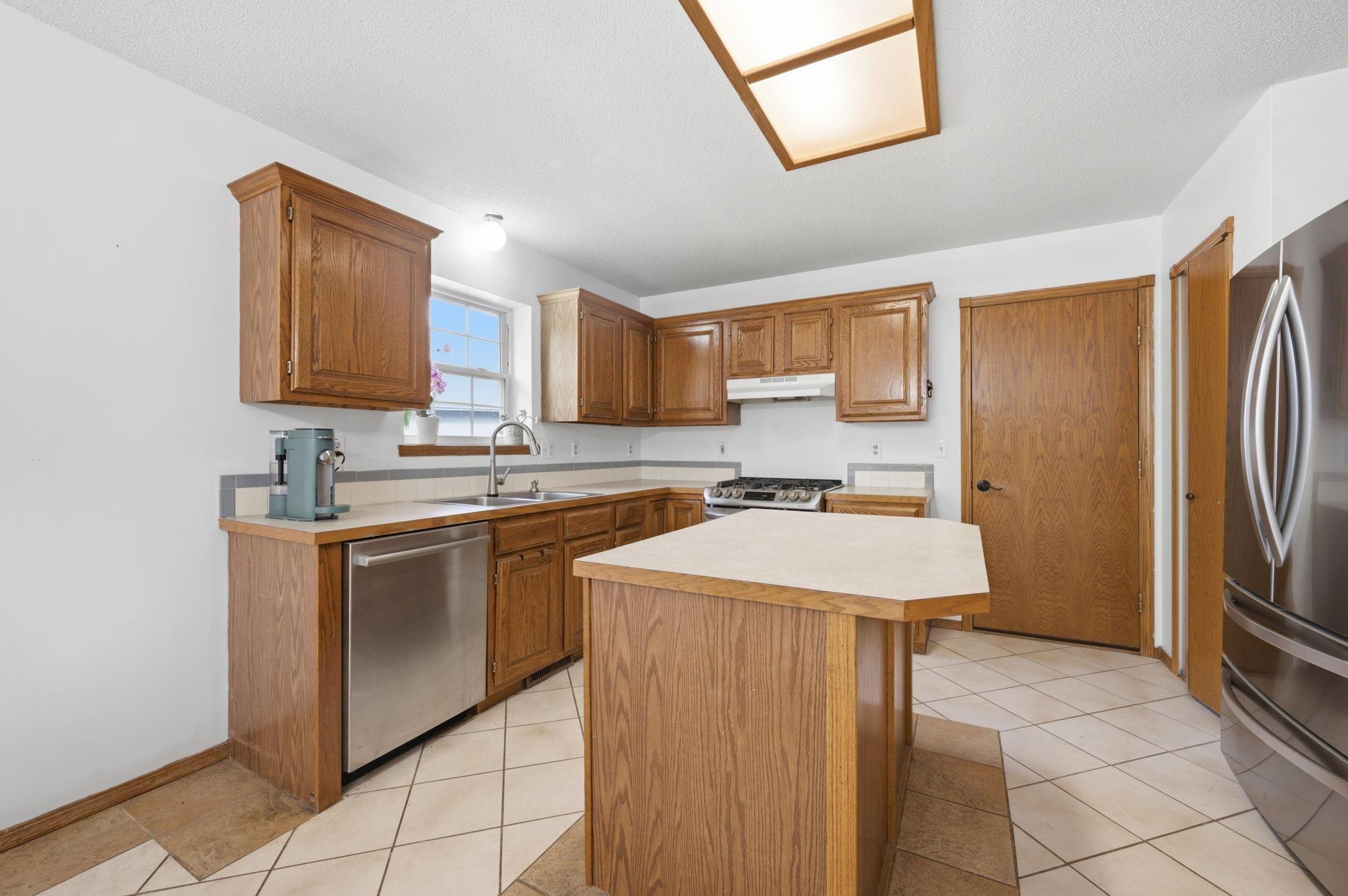 10413 W University Ct Property Photo 8