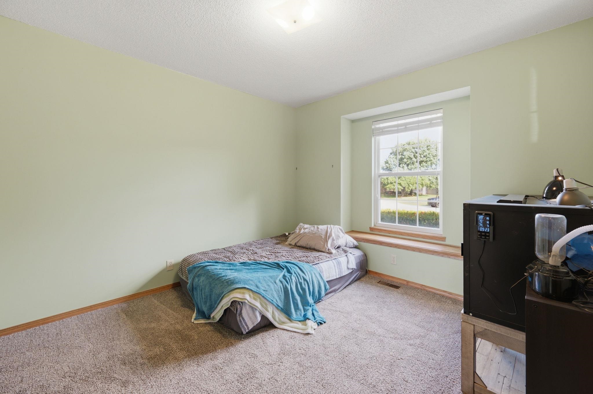 10413 W University Ct Property Photo 12