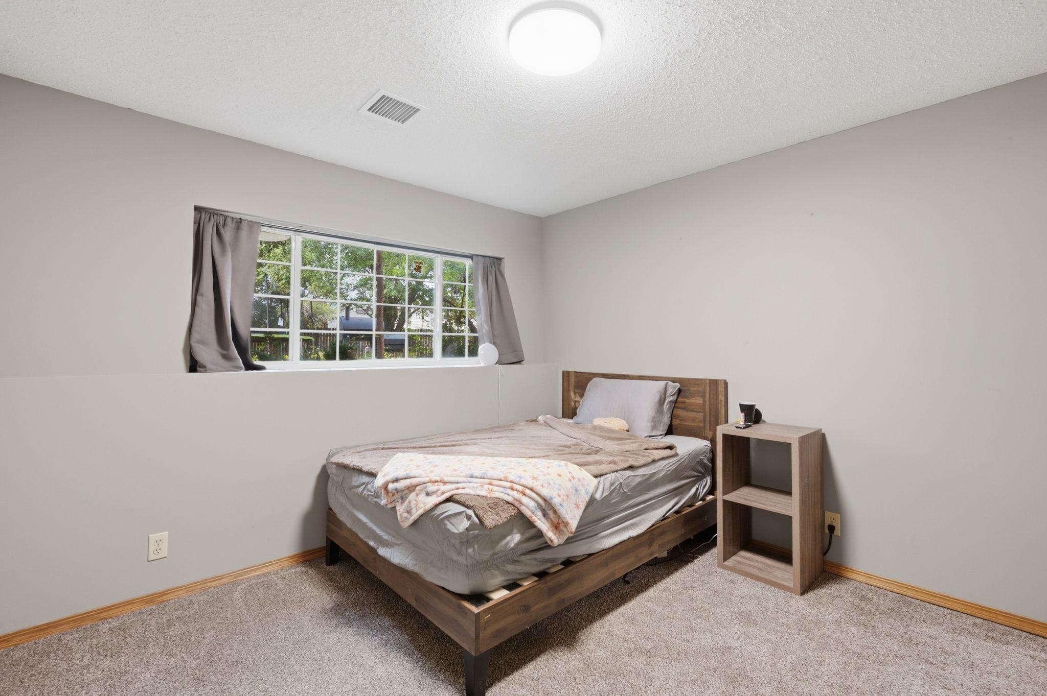 10413 W University Ct Property Photo 21