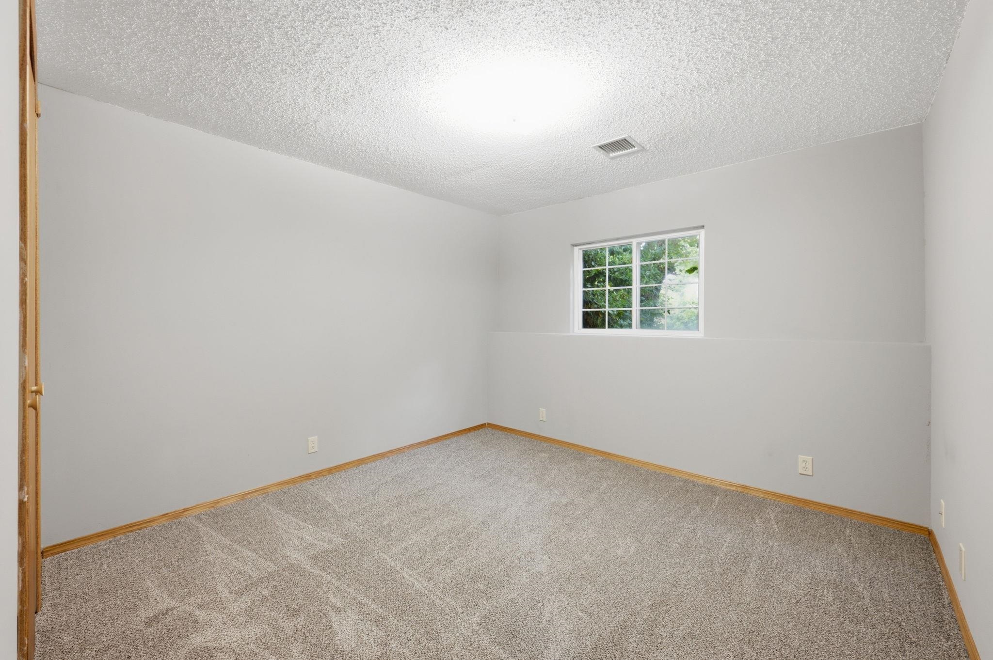 10413 W University Ct Property Photo 23