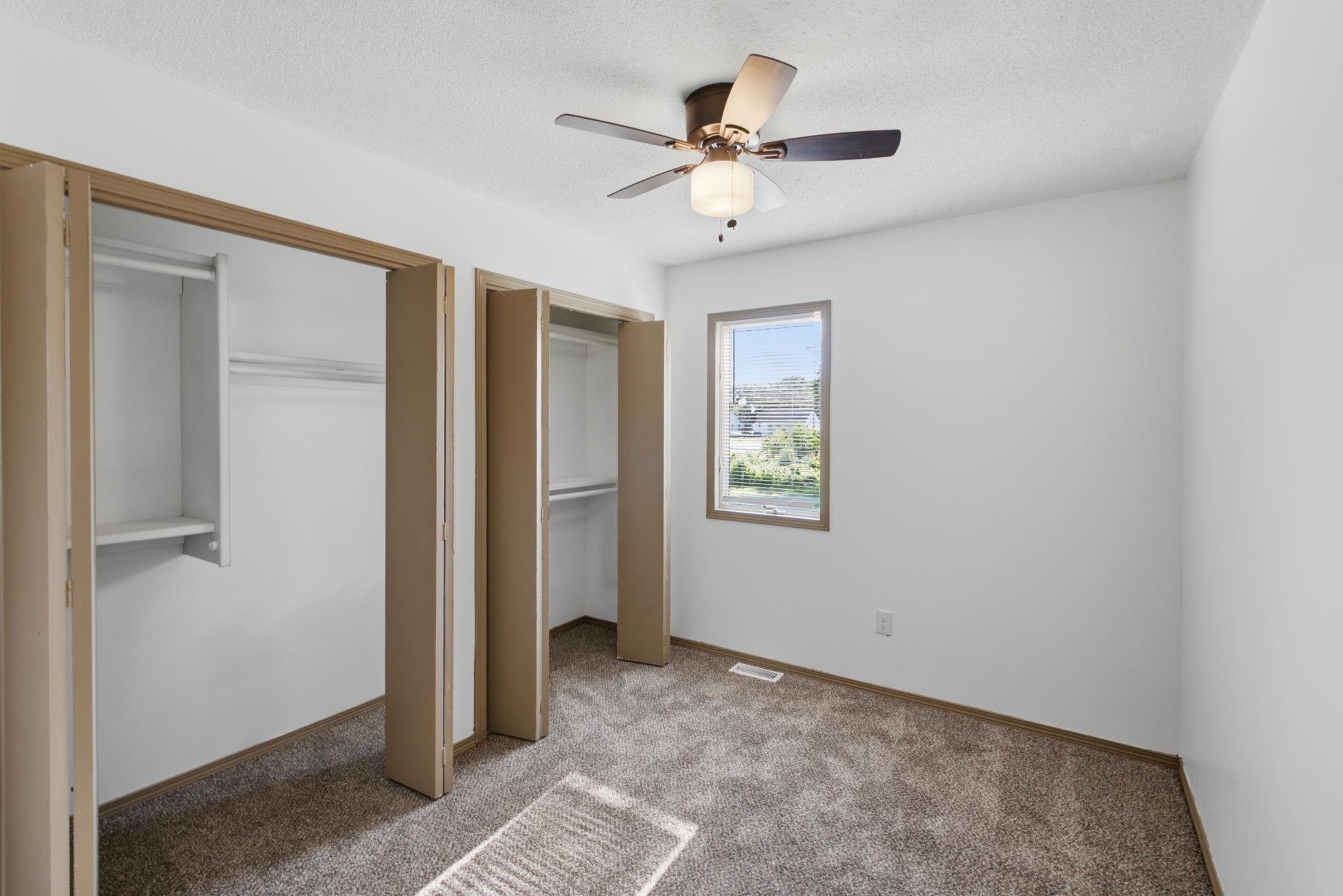 2010 S Glenn Property Photo 17