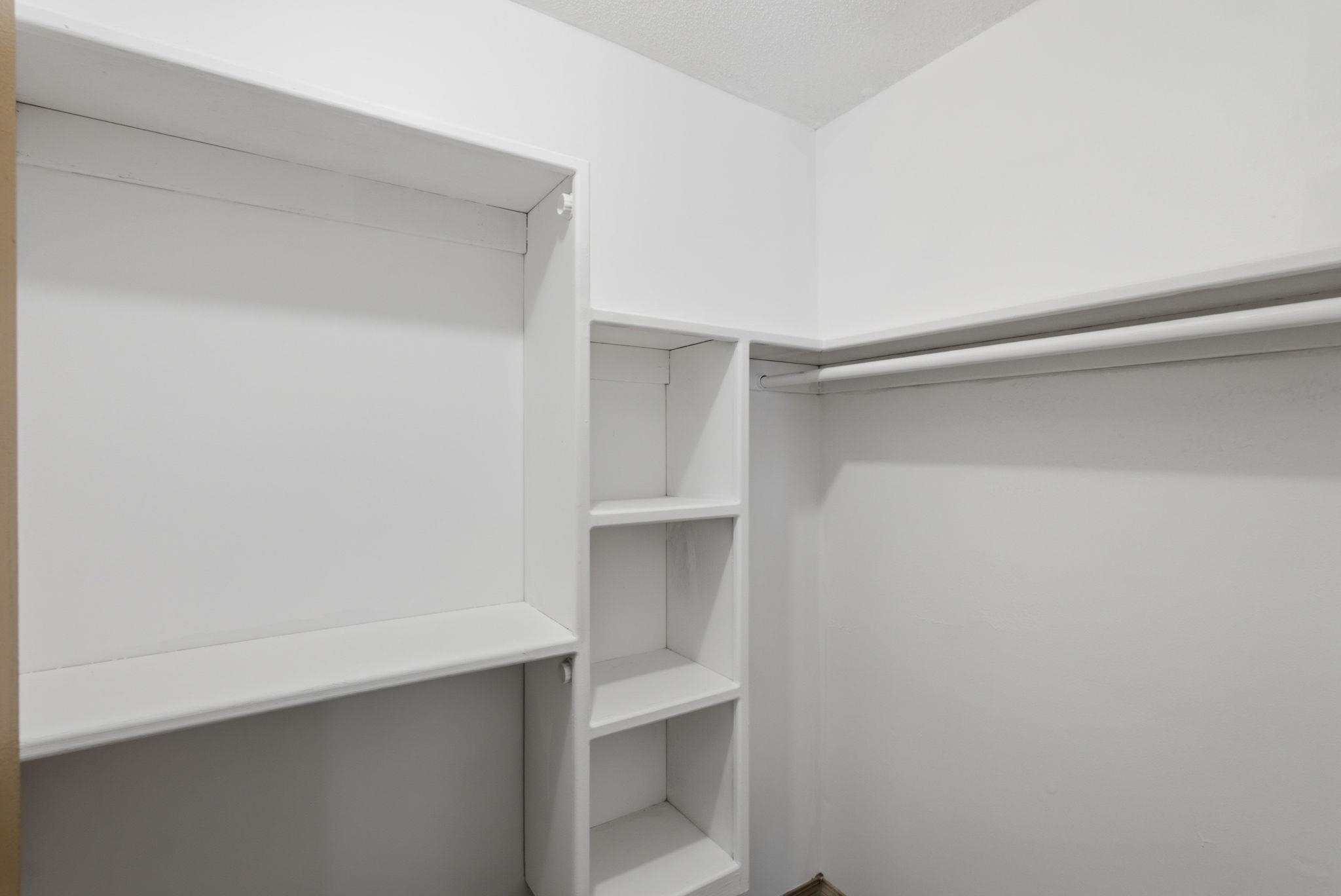 2010 S Glenn Property Photo 22