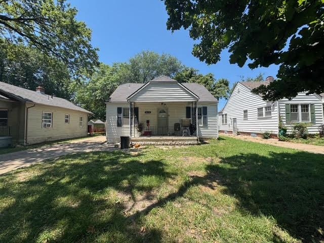 615 S Broadview Ave Property Photo 1