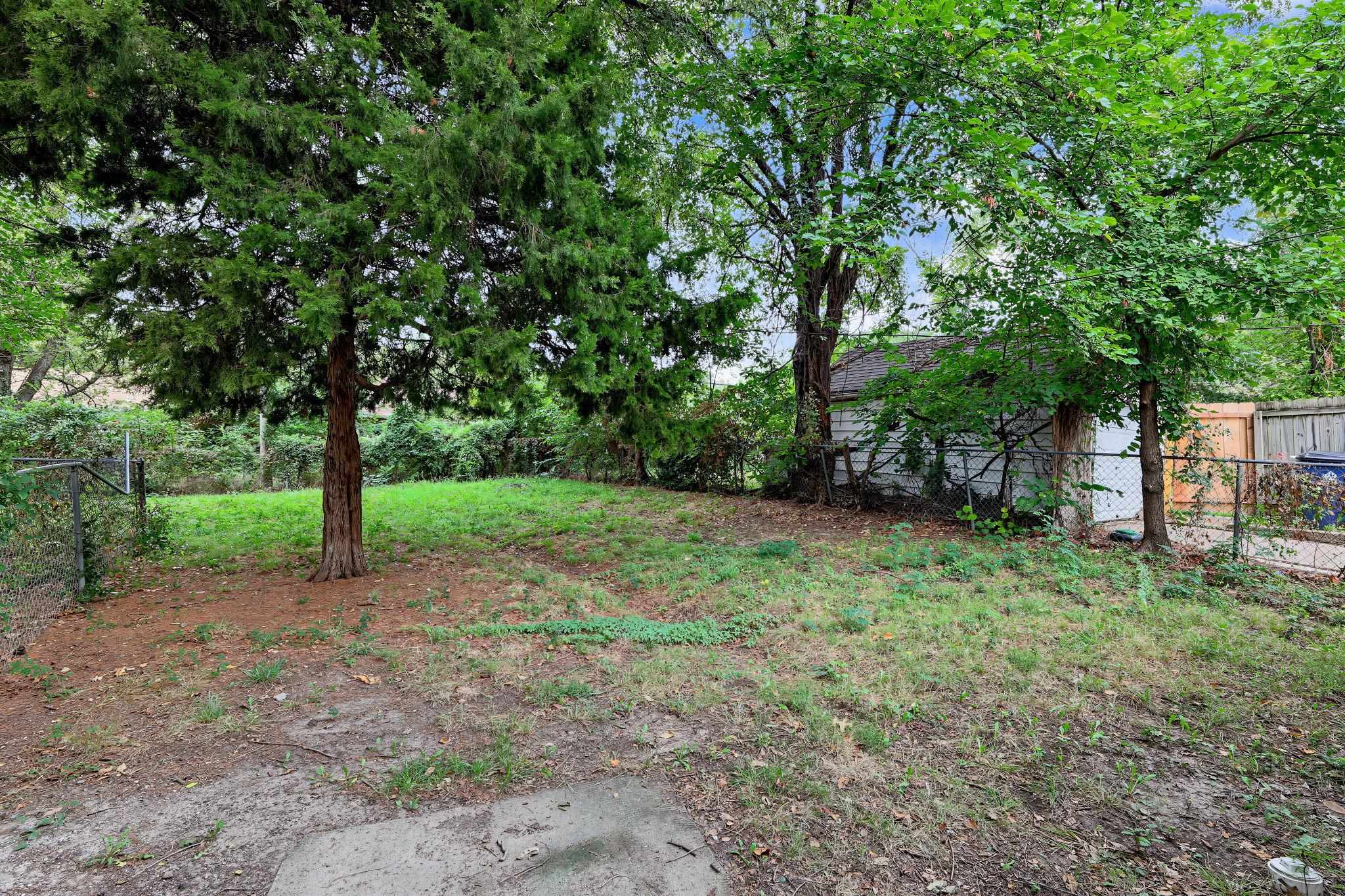 615 S Broadview Ave Property Photo 27