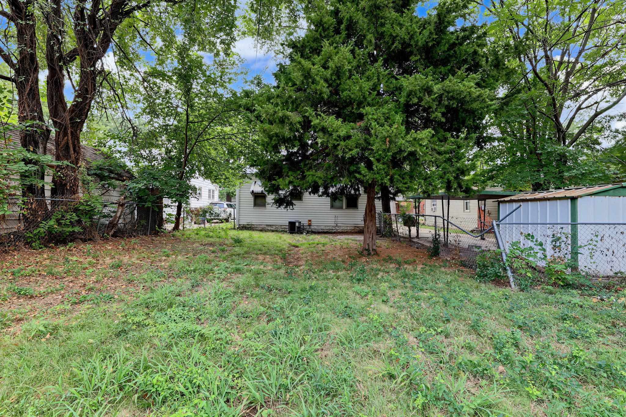 615 S Broadview Ave Property Photo 30