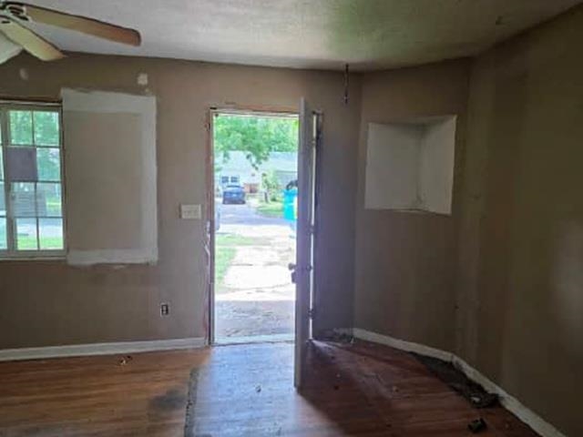 1108 E Tulsa St Property Photo 3