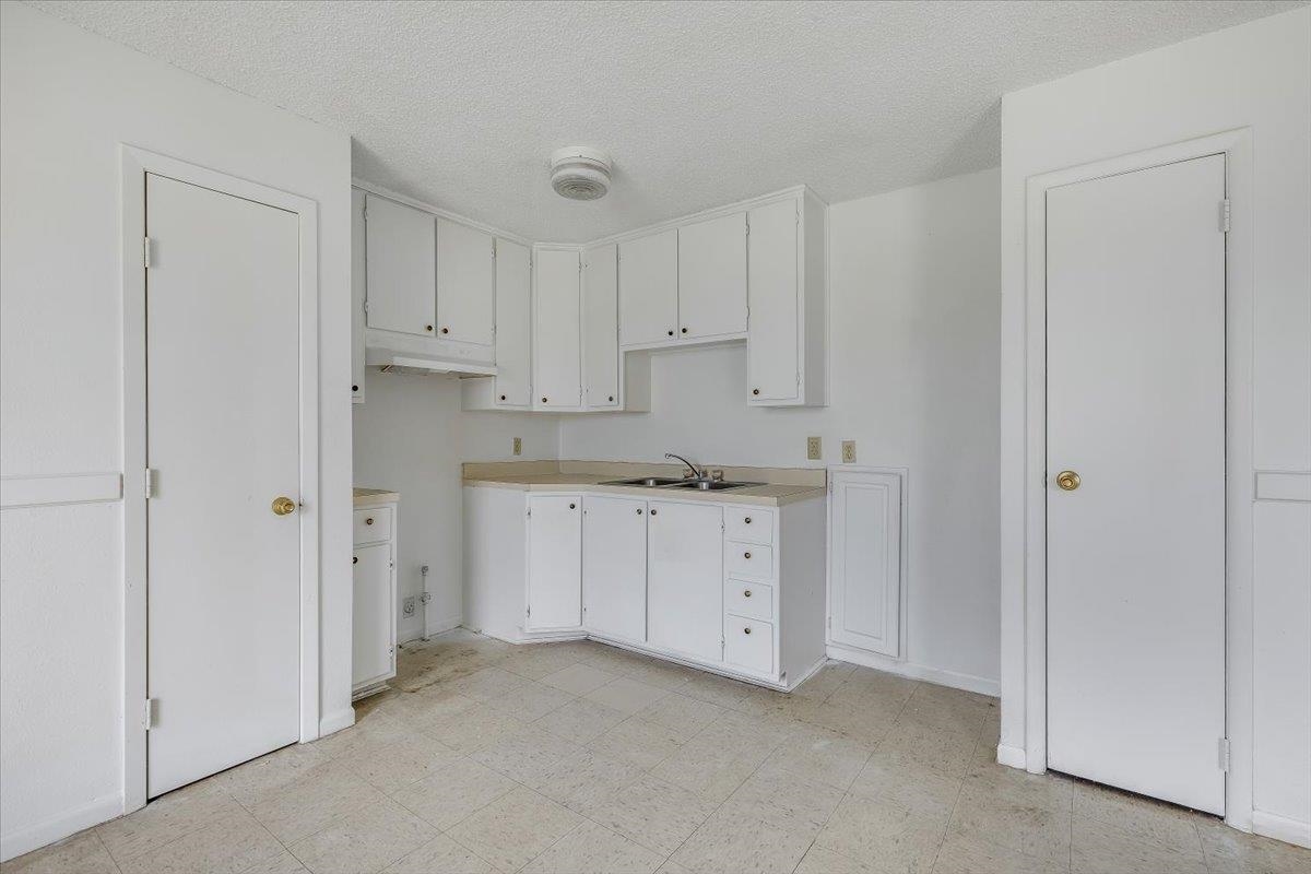7037 W Frazier Property Photo 10