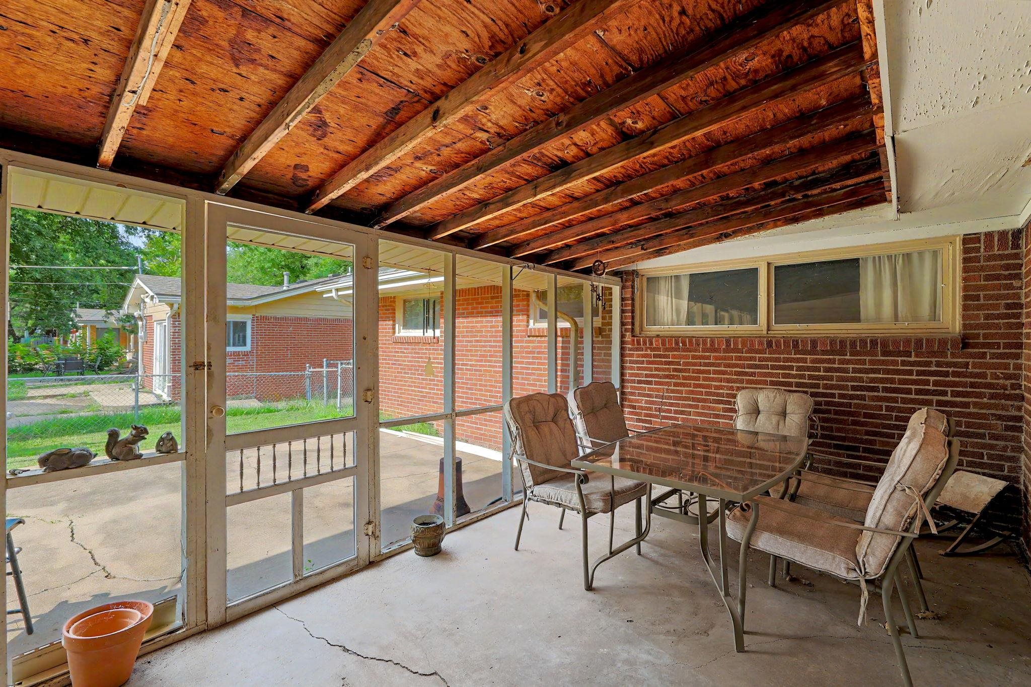 1156 N Lakeview Dr Property Photo 20