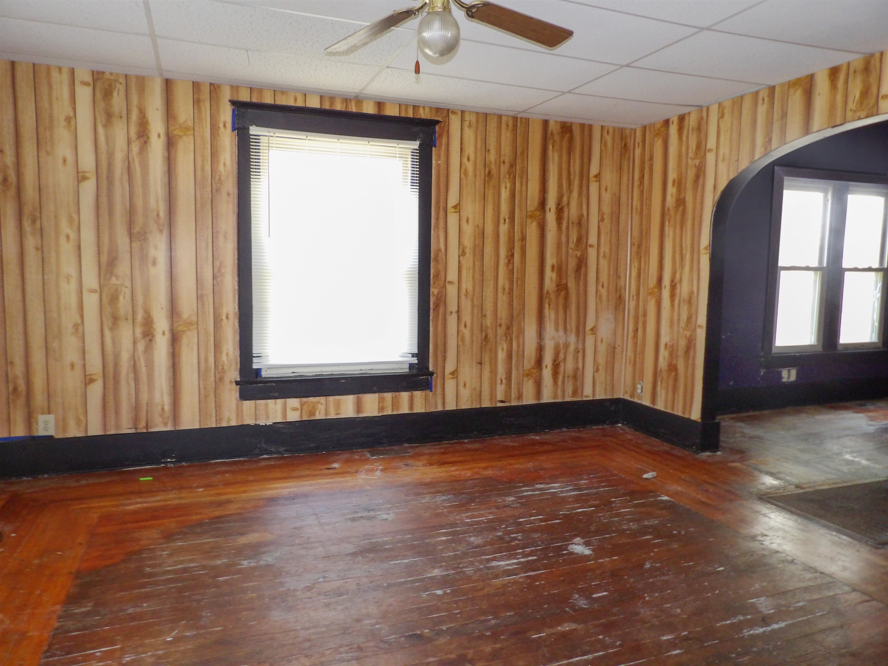 711 S Summit Property Photo 5