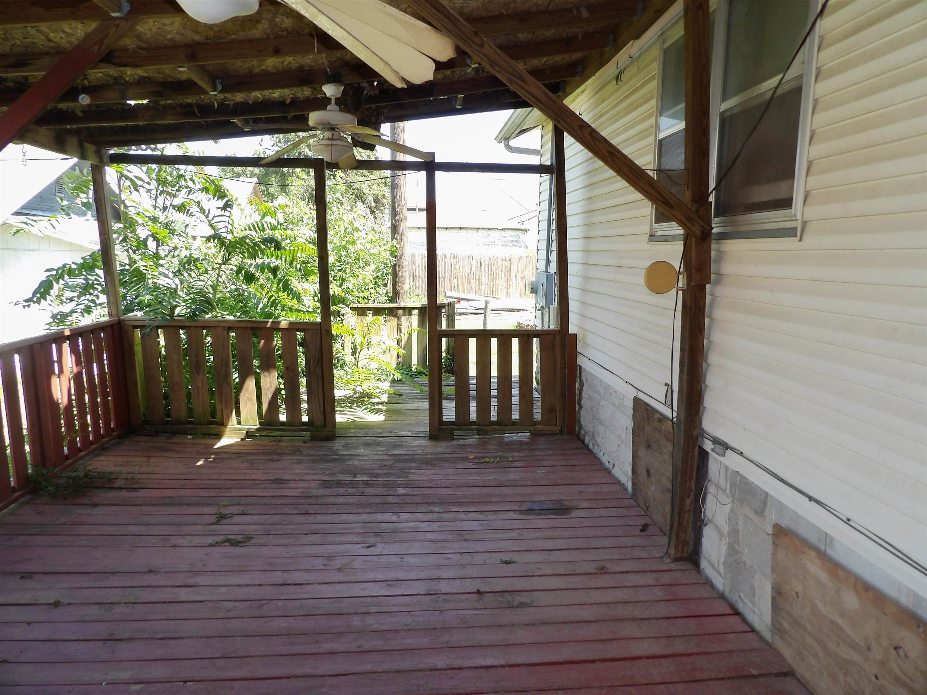 711 S Summit Property Photo 18