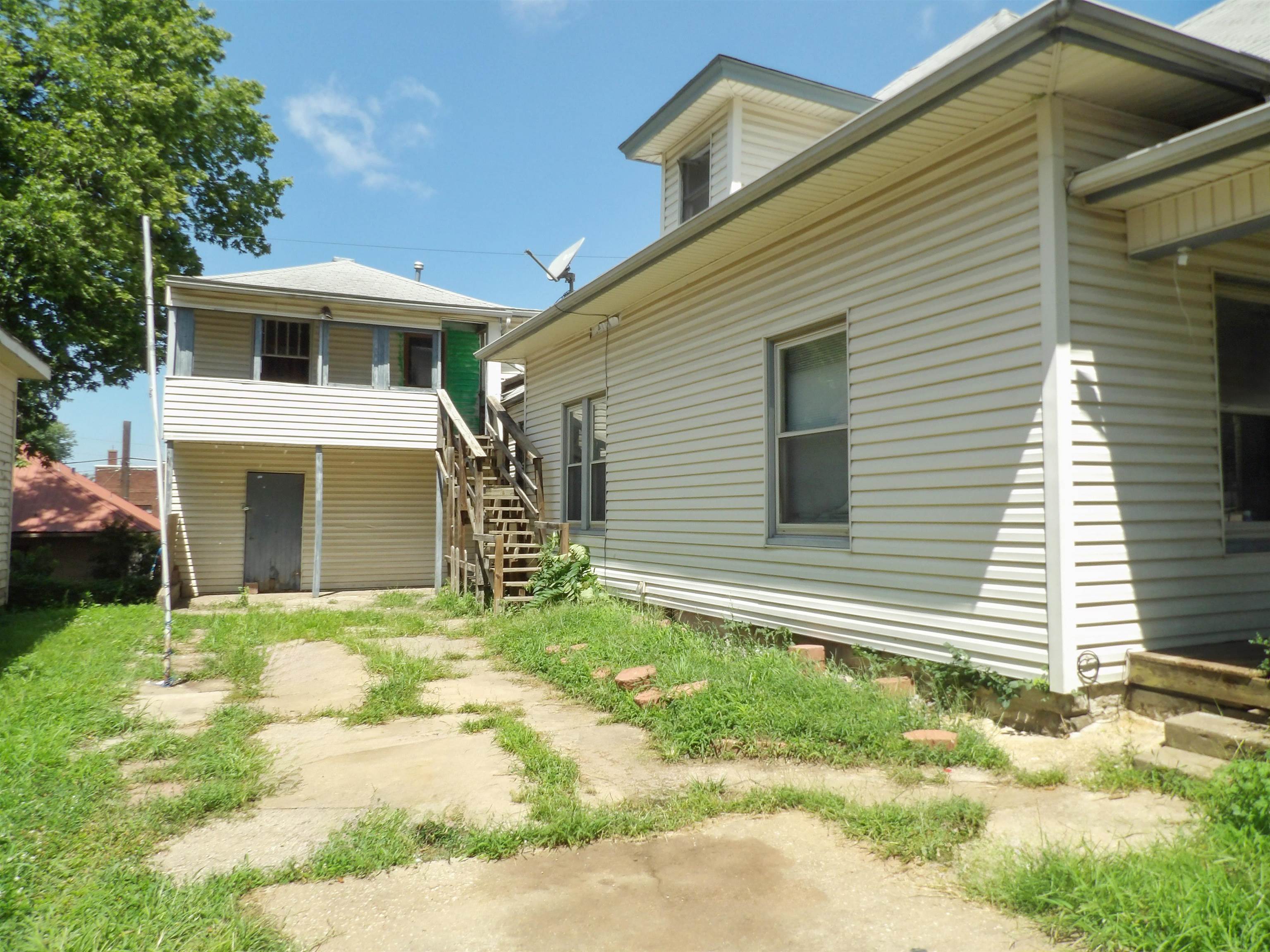 711 S Summit Property Photo 19