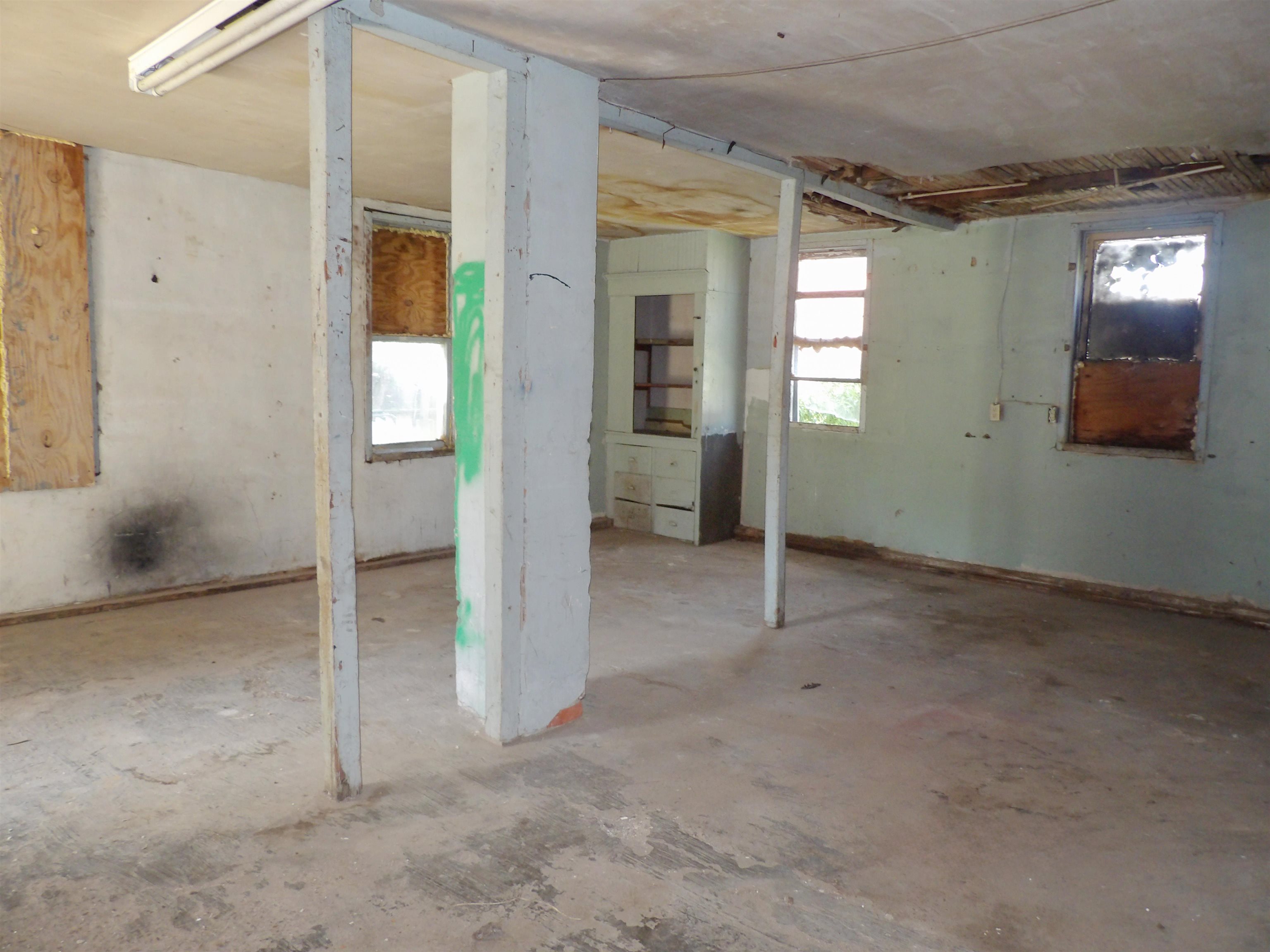 711 S Summit Property Photo 20