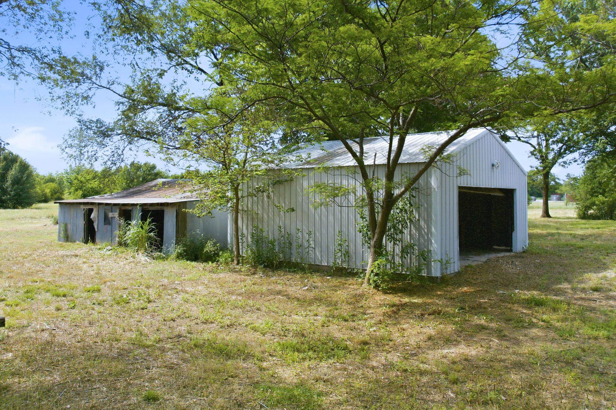 8901 S Exposition St Property Photo 8