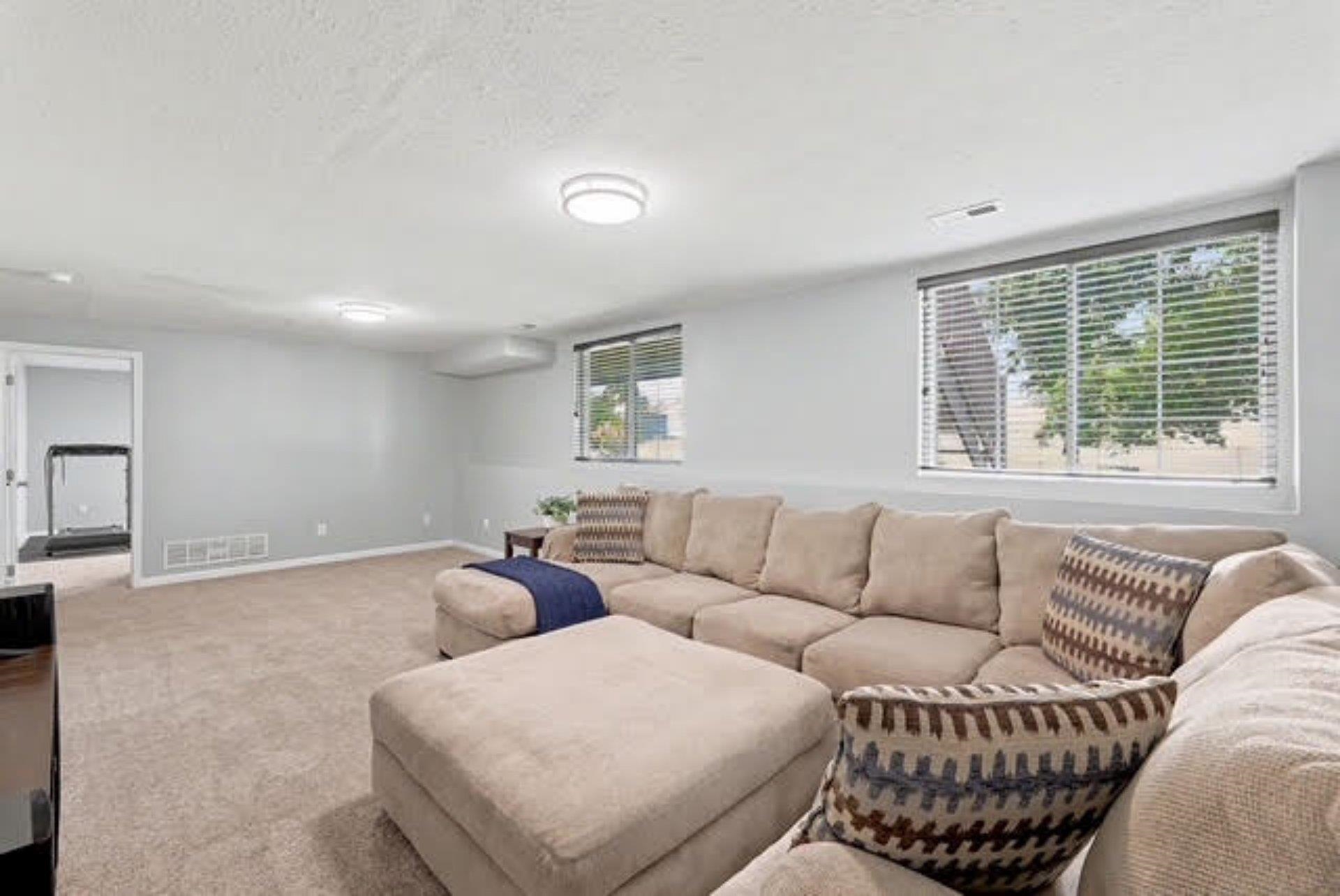 1913 S Honeytree St. Property Photo 18