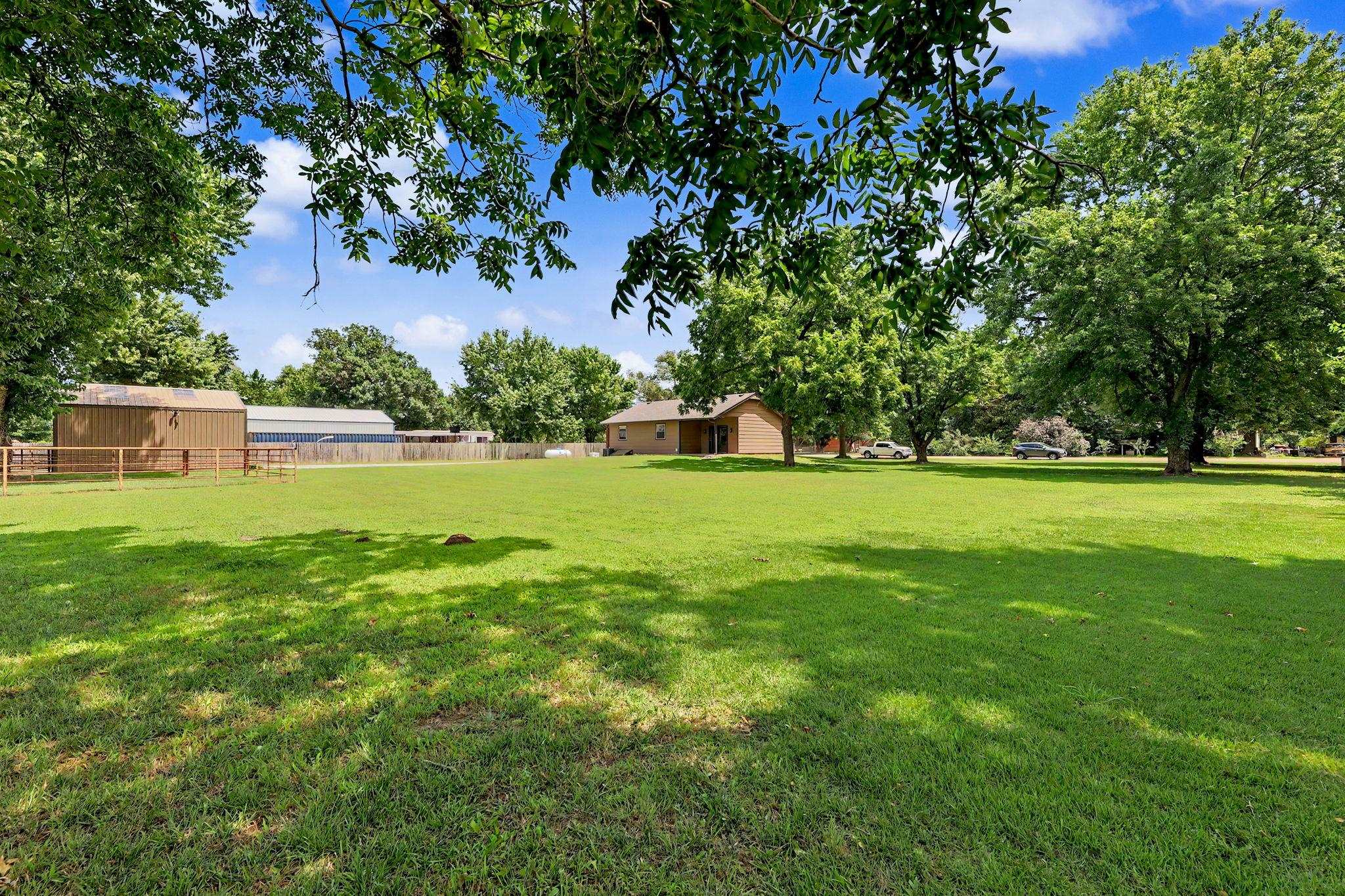 9809 S Laura St Property Photo 28