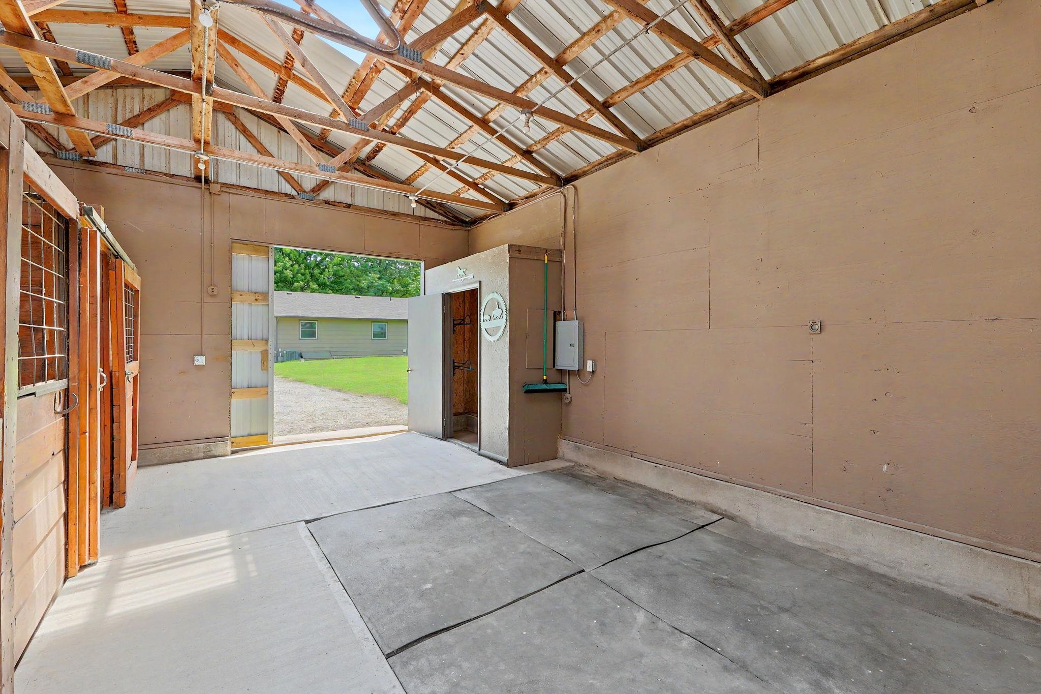9809 S Laura St Property Photo 31