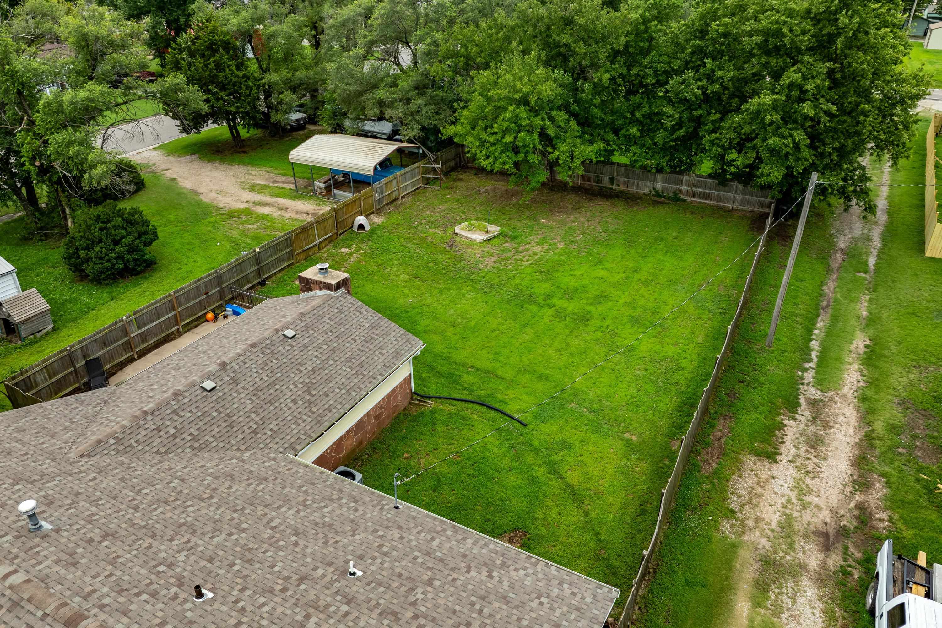 107 N Williams St Property Photo 33
