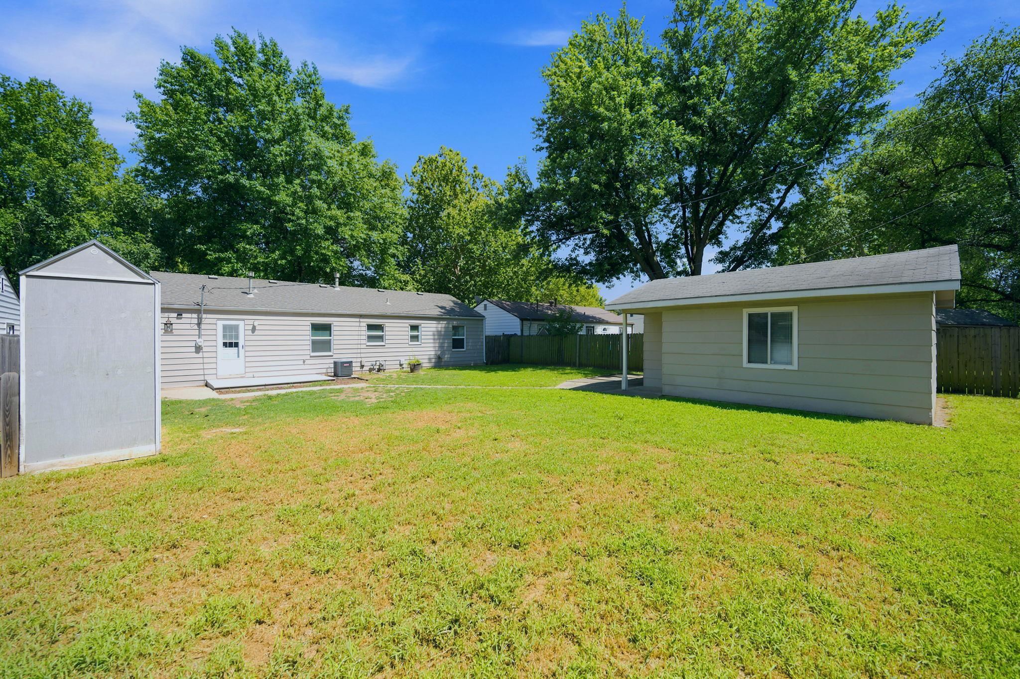 1039 N Kokomo Property Photo 26