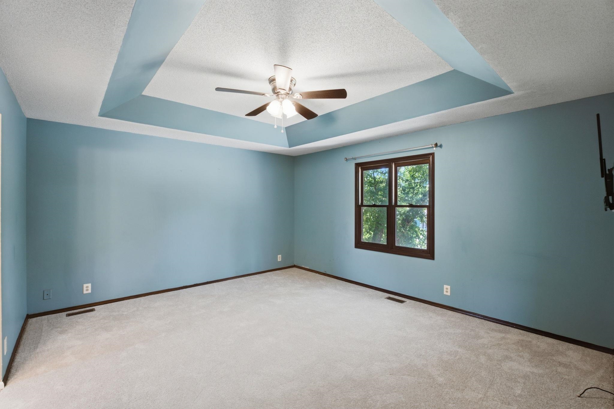 224 E Forest Park Ct Property Photo 19