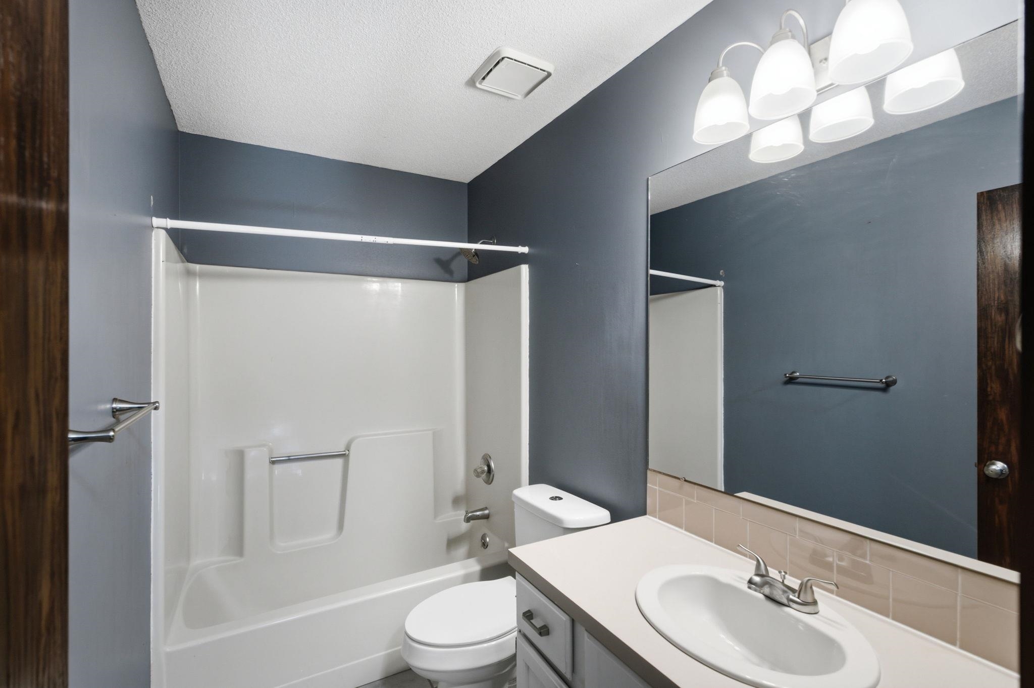 224 E Forest Park Ct Property Photo 24
