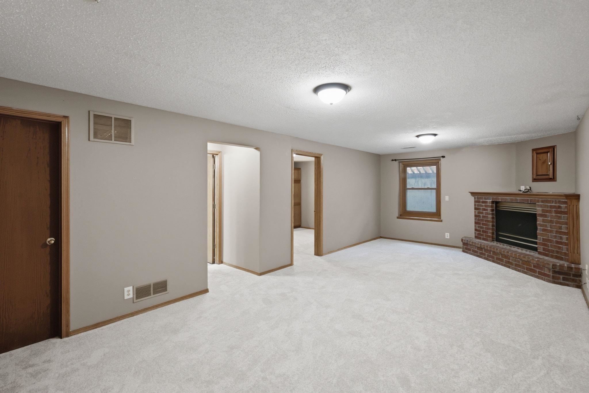 224 E Forest Park Ct Property Photo 27