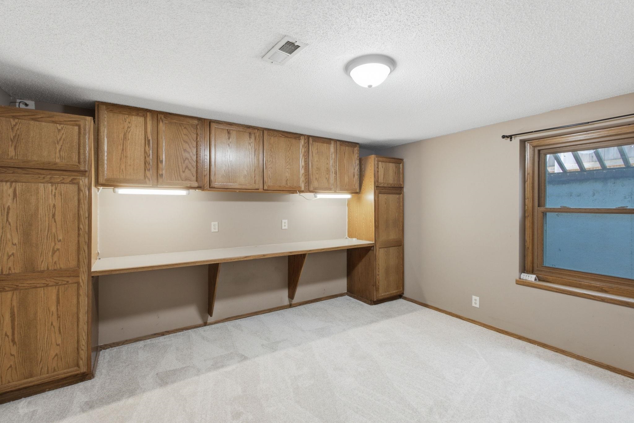 224 E Forest Park Ct Property Photo 29