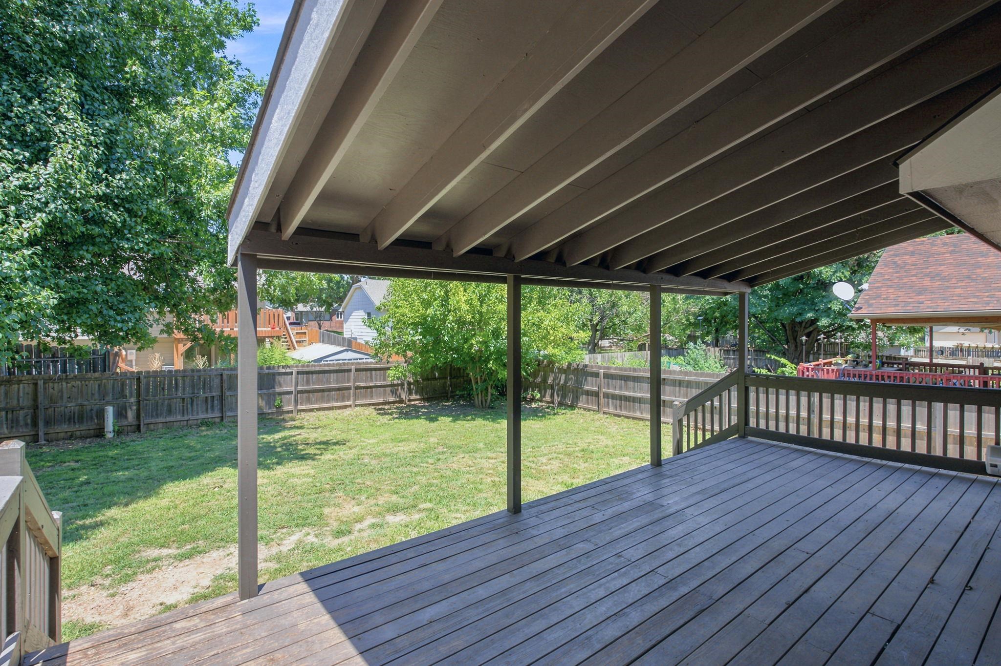 224 E Forest Park Ct Property Photo 34