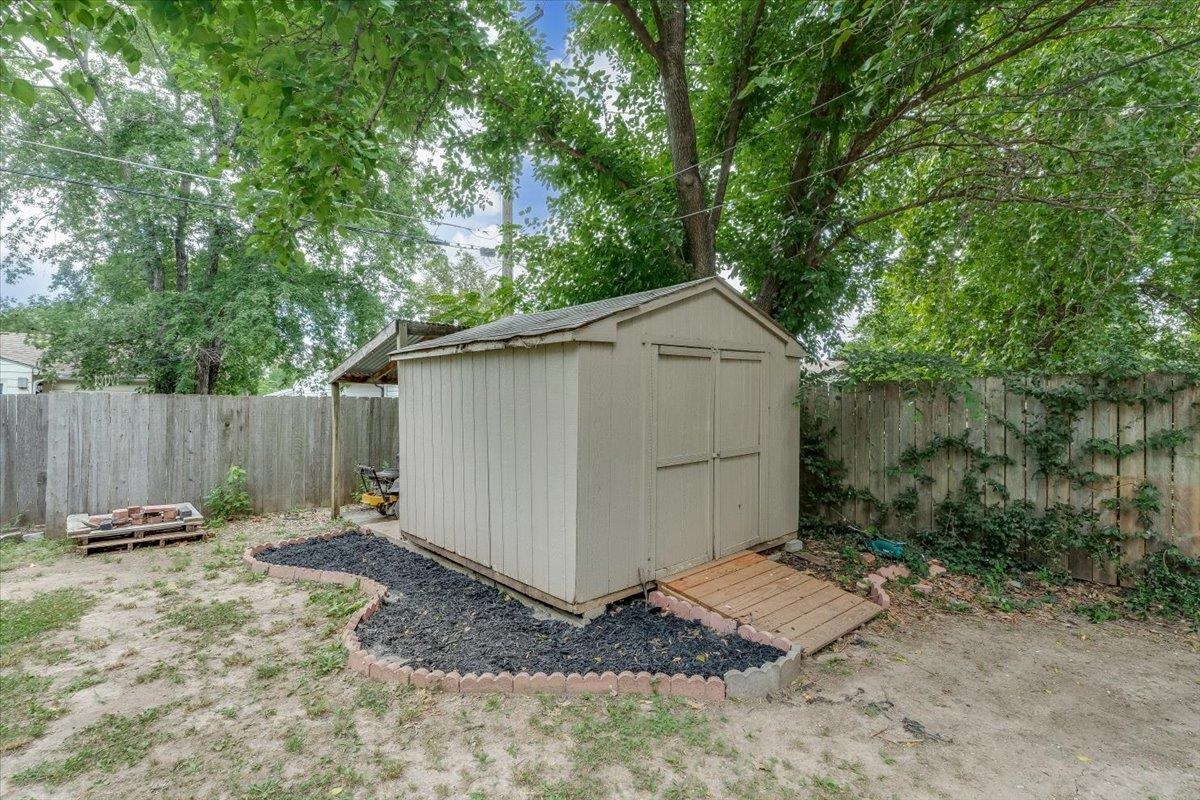 428 S German Property Photo 32