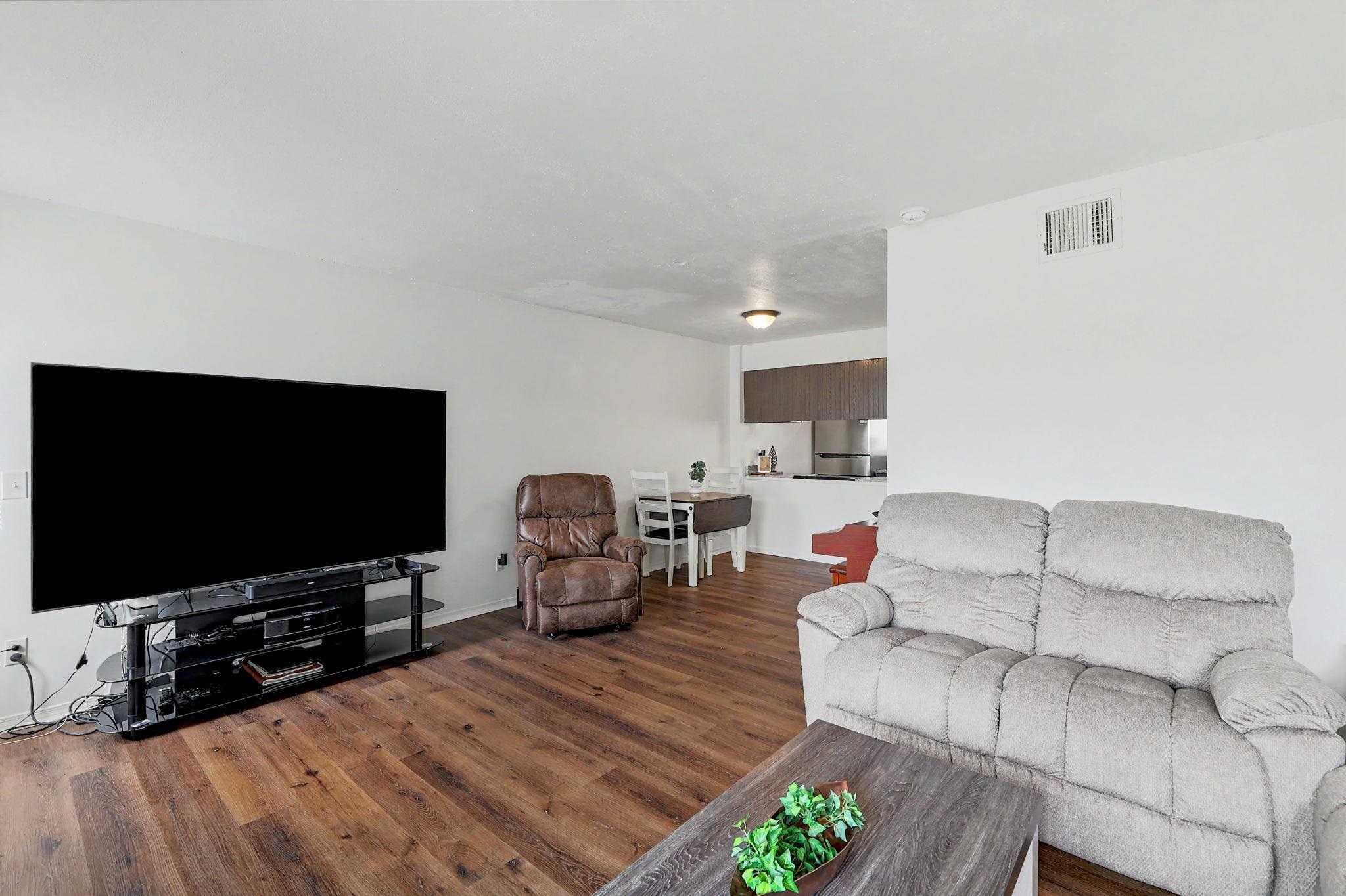 5566 S Gold St, Unit 200 Property Photo 4