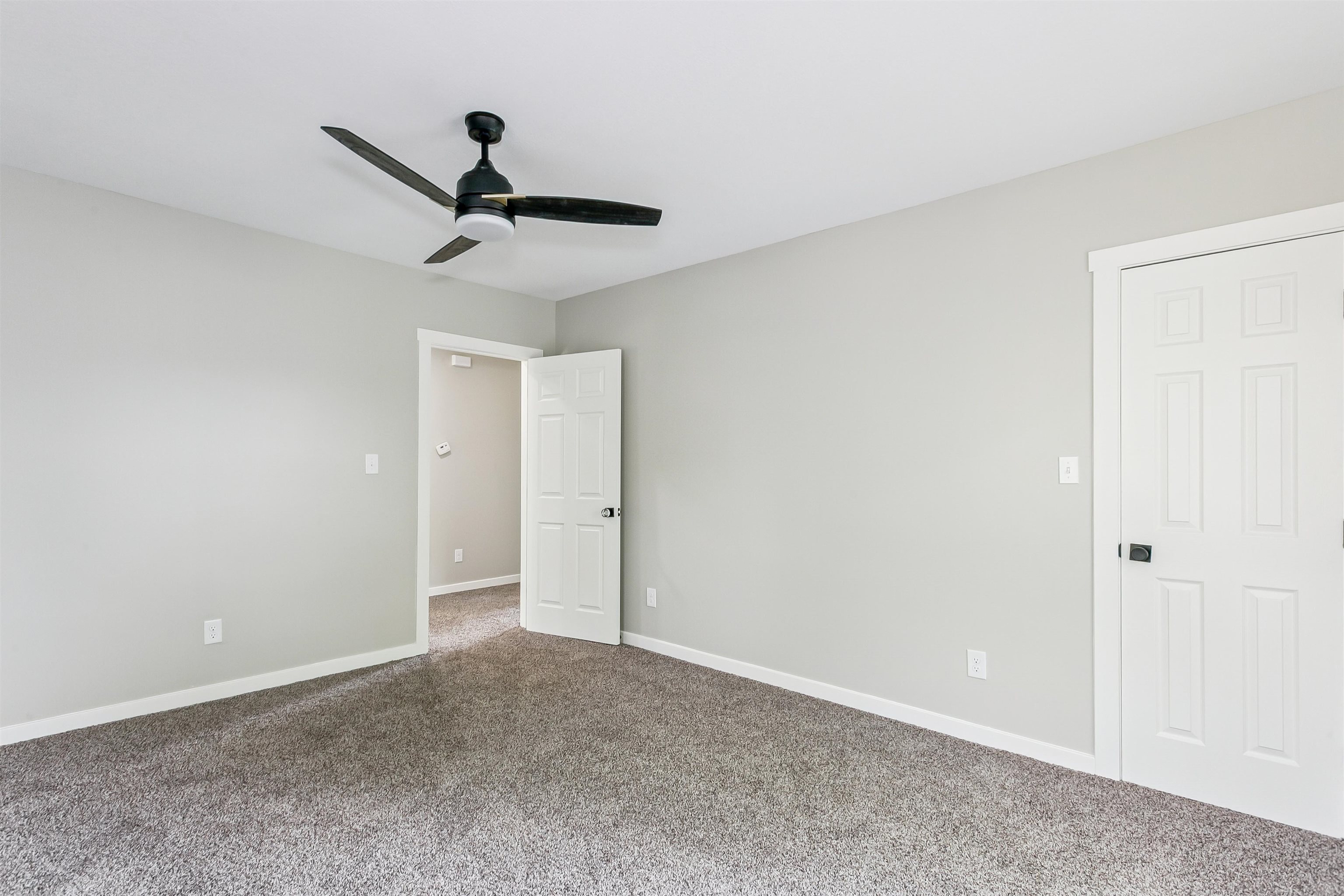 1117 S Main St Property Photo 18